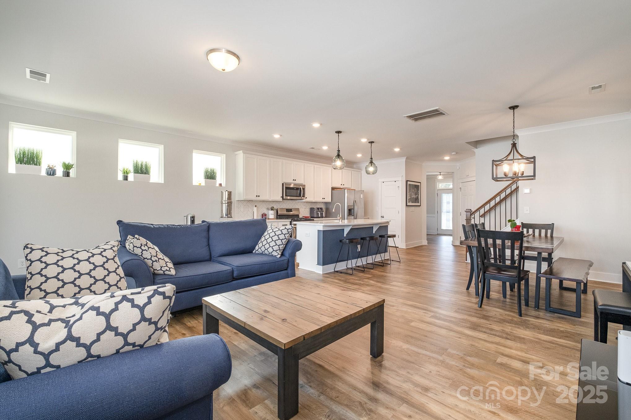 Savannah Townhomes - Residential