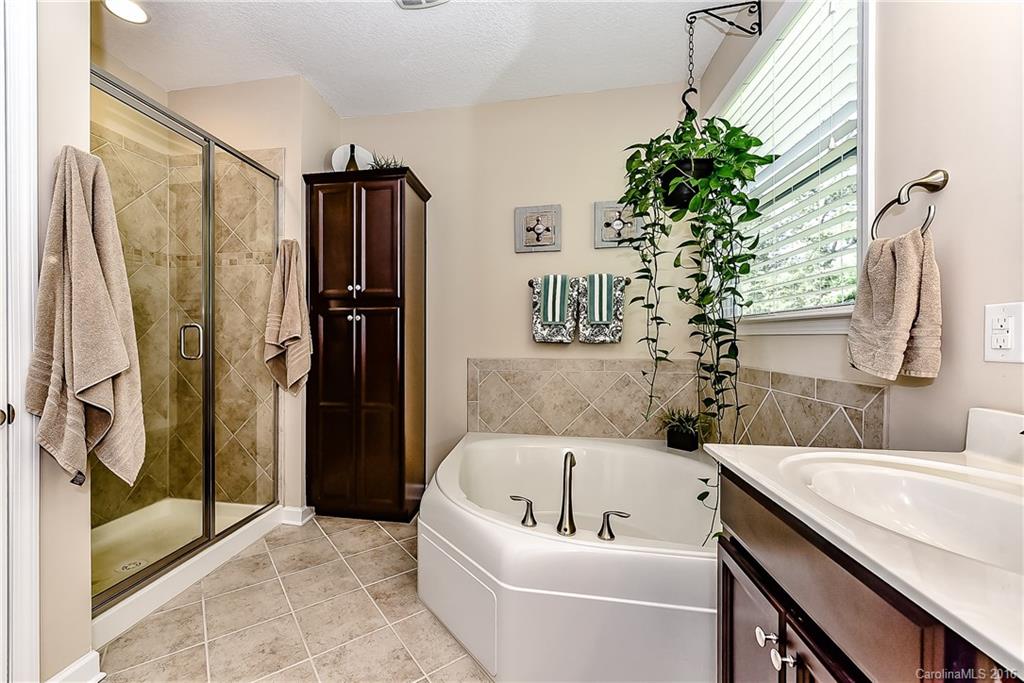 Shelly Woods - Residential