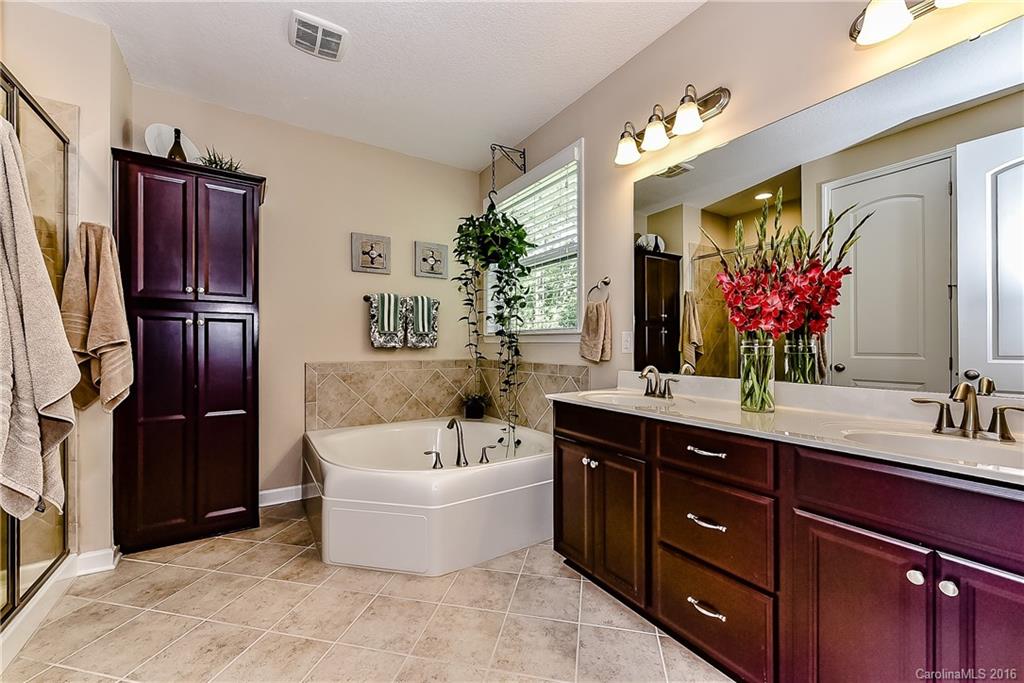 Shelly Woods - Residential