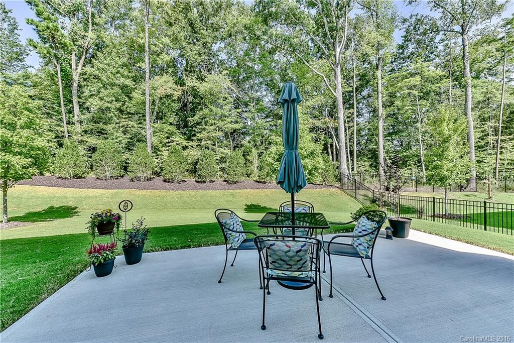 Shelly Woods - Residential