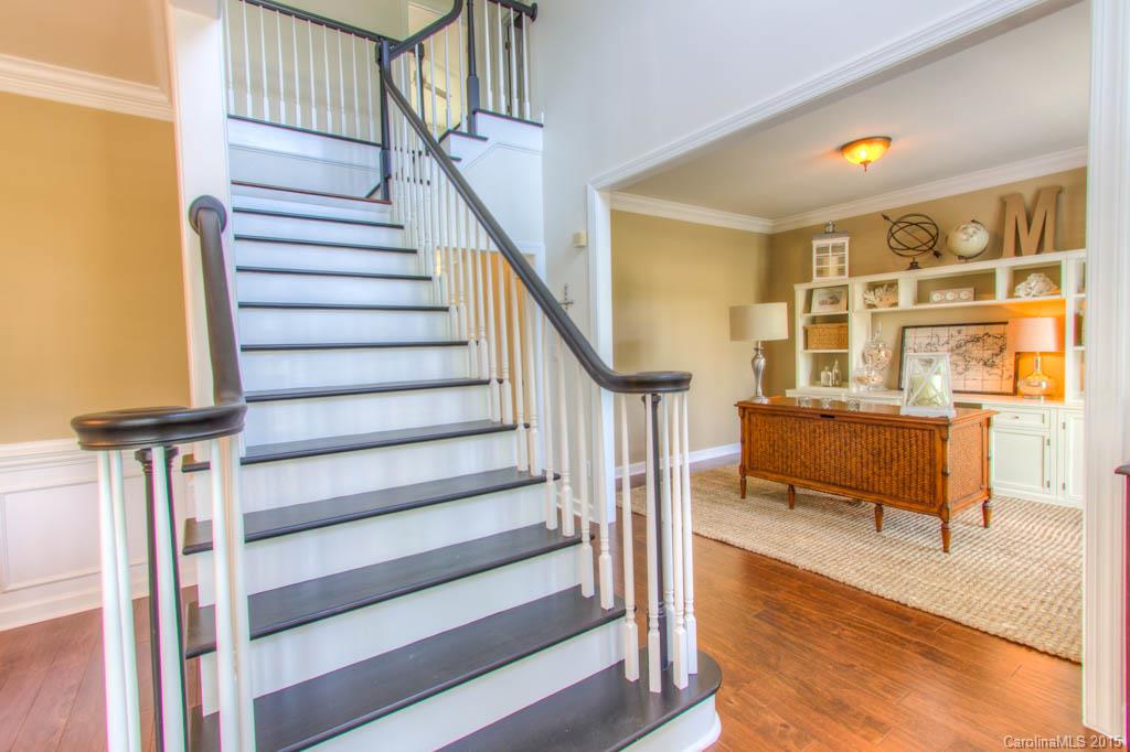 Lake Shore - Residential