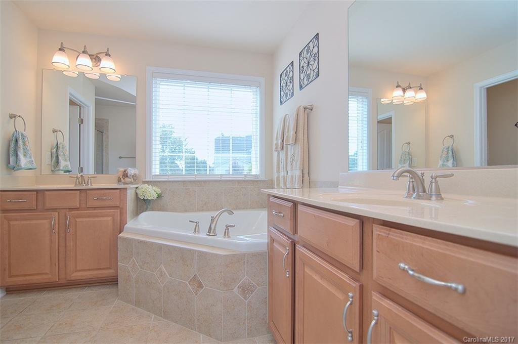 Wellington Chase - Residential