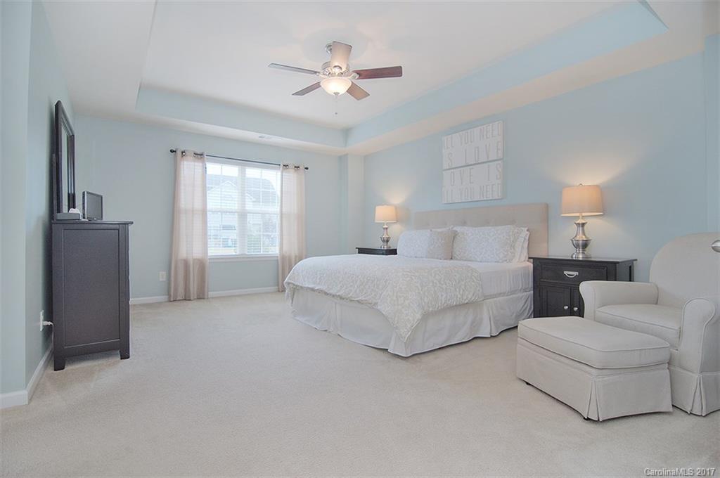 Wellington Chase - Residential