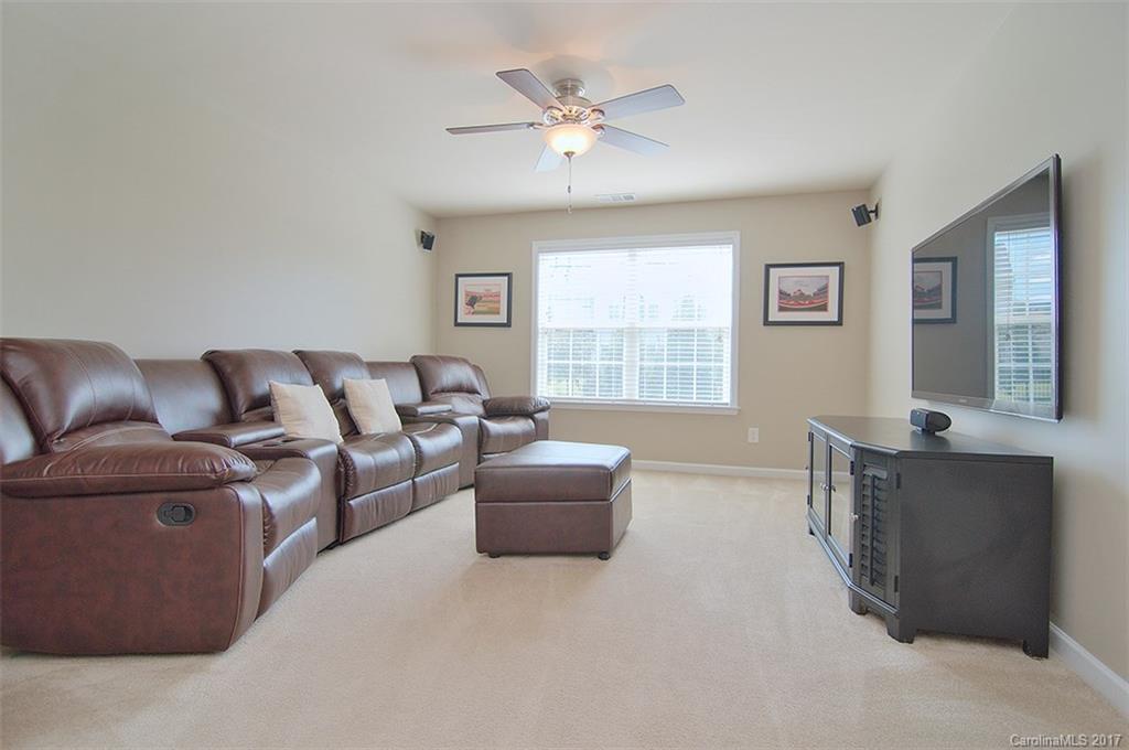 Wellington Chase - Residential