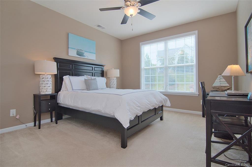 Wellington Chase - Residential