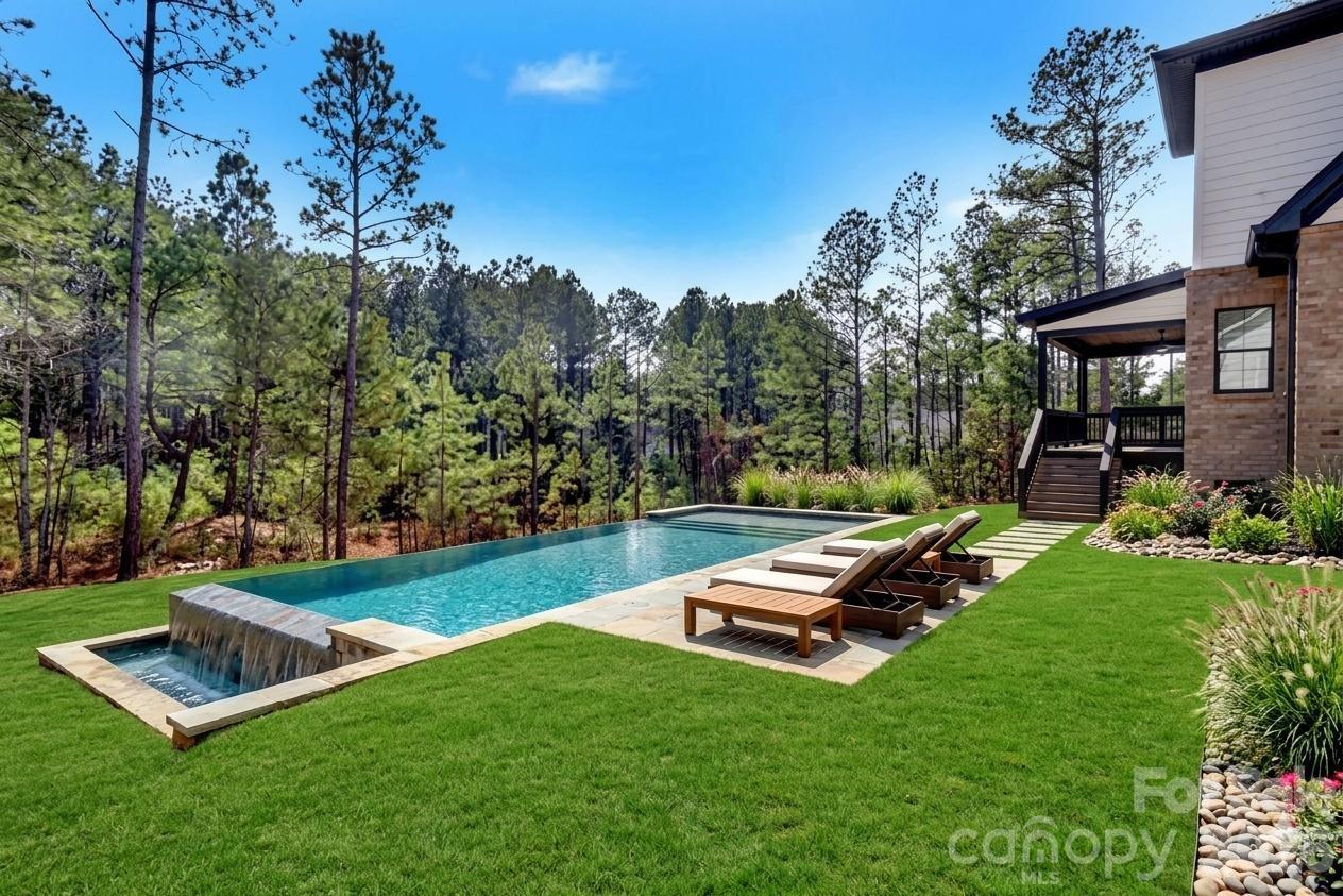 Riverchase Estates - Residential