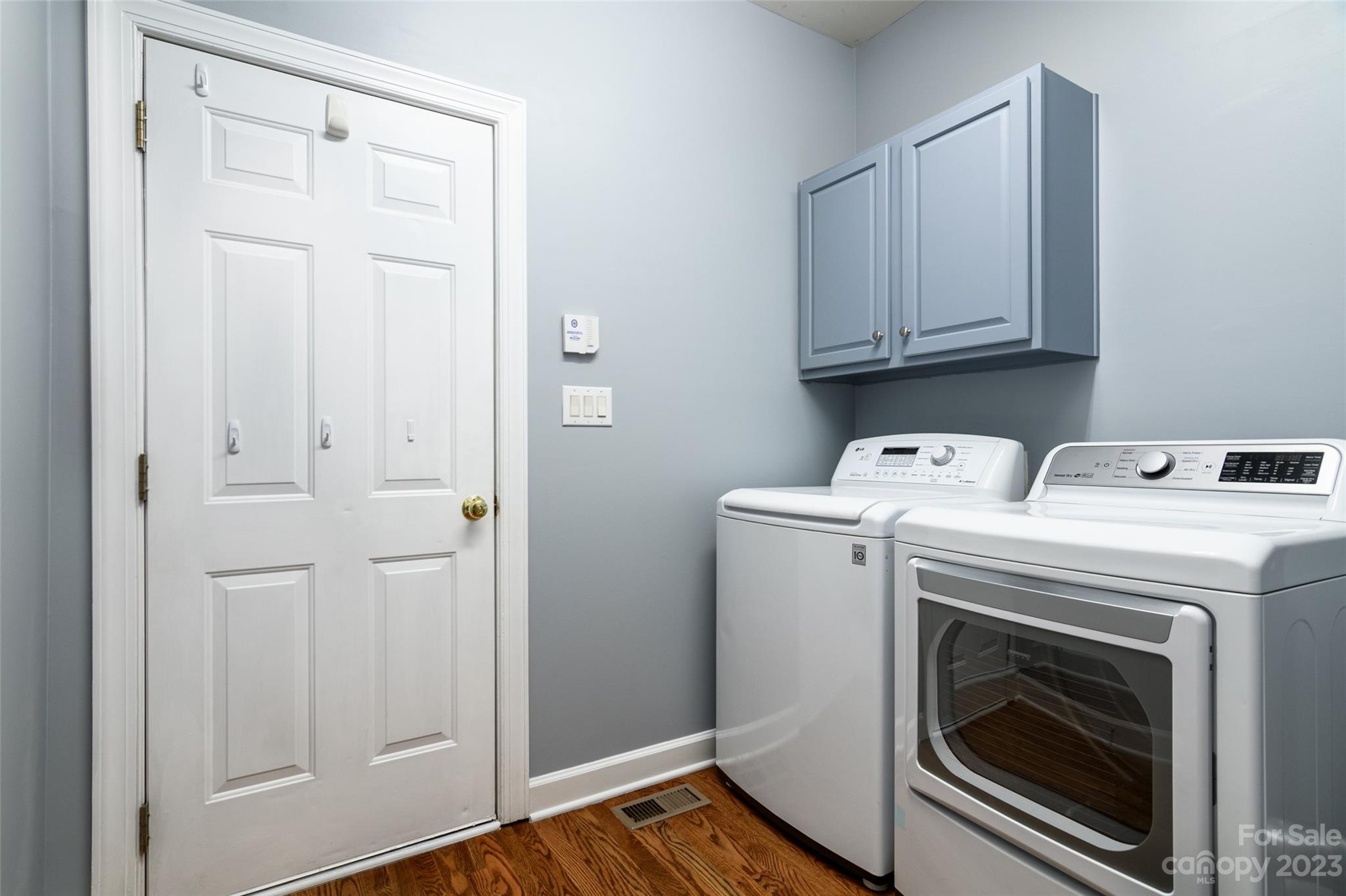 Lake Shore - Residential