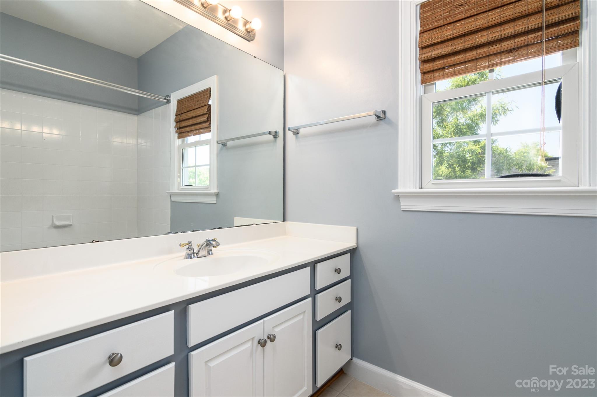 Lake Shore - Residential