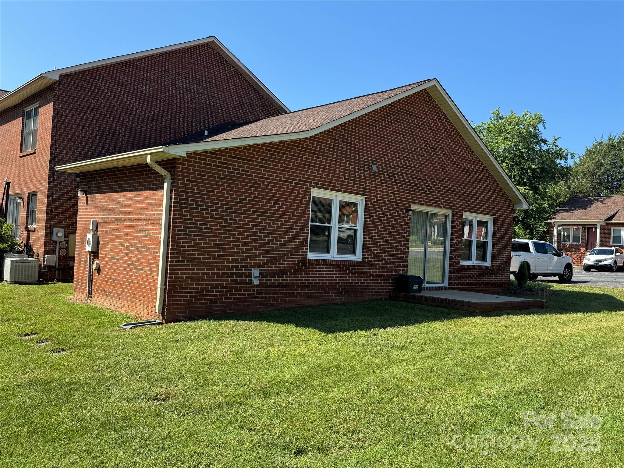 102 Brandywine Drive NE F1