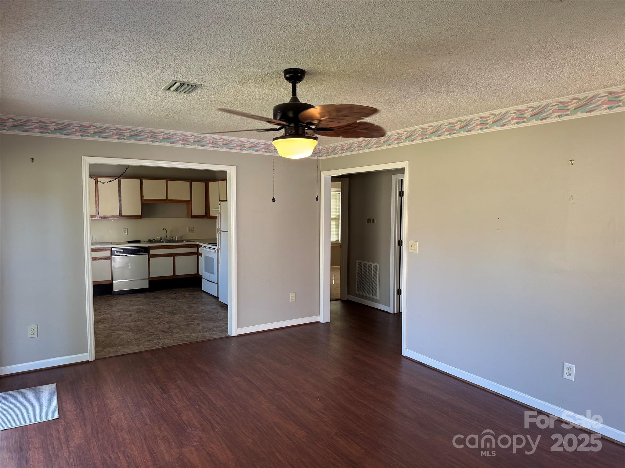 102 Brandywine Drive NE F1