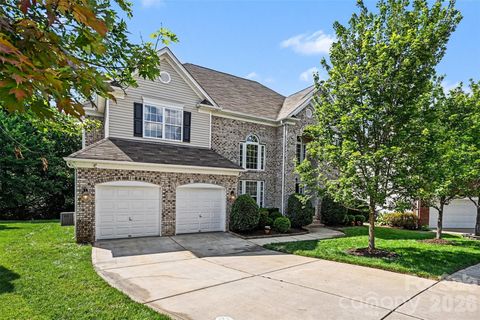 Photo of 3124 Grandeur Road, Charlotte, NC 28269 (MLS # 4387710)