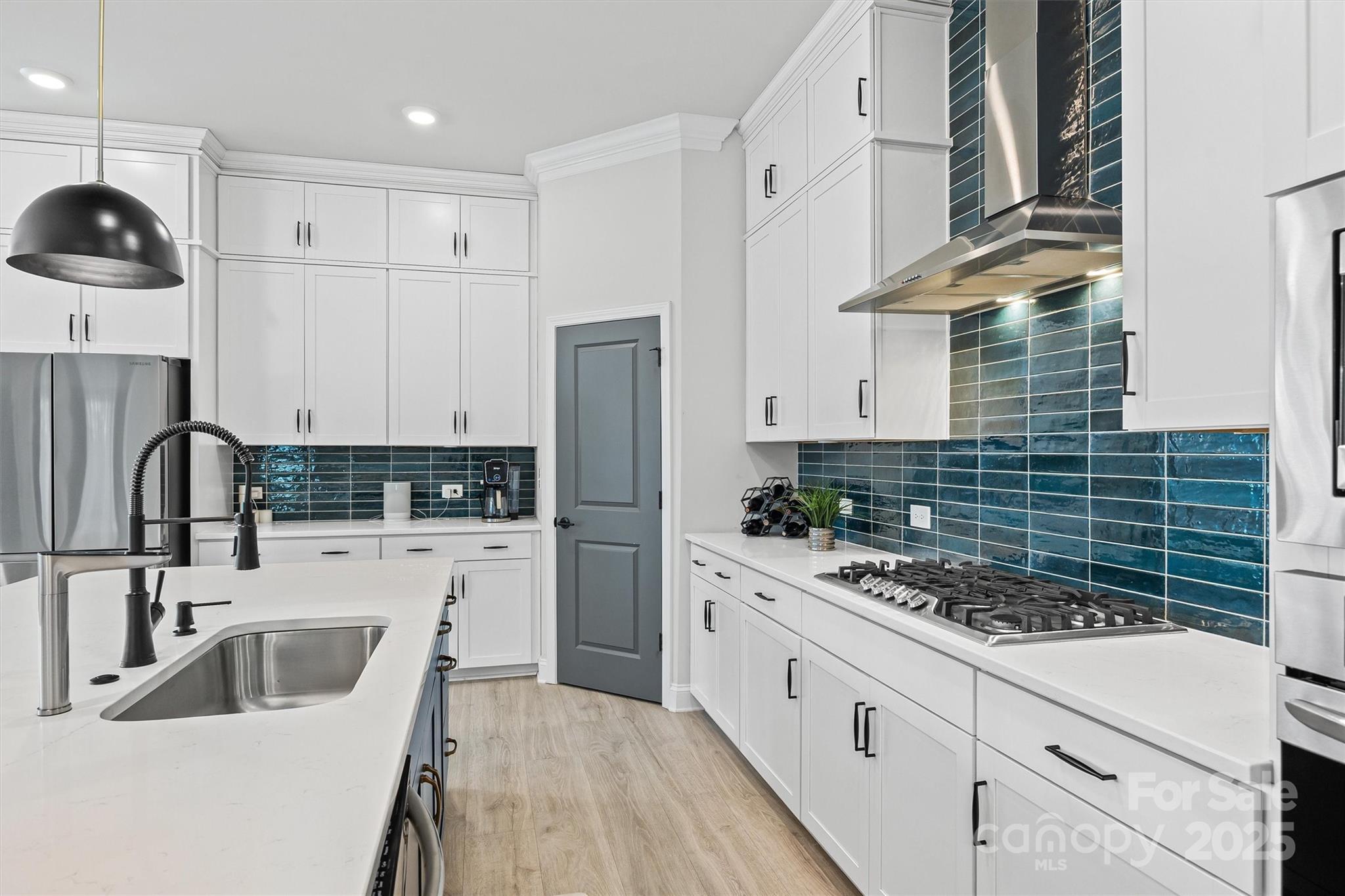 Villa Heights - Residential