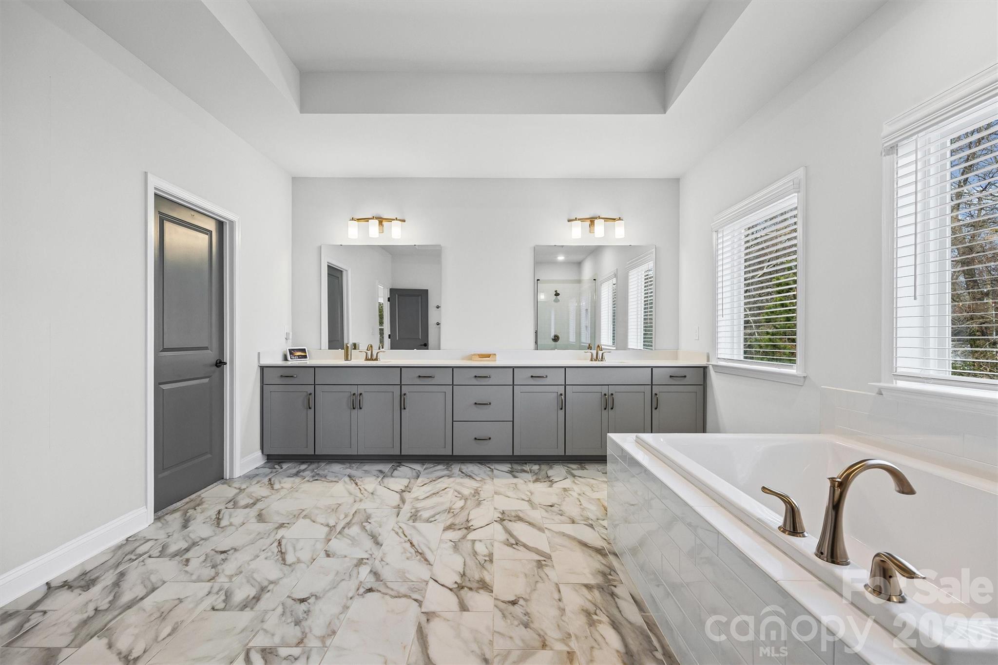 Villa Heights - Residential