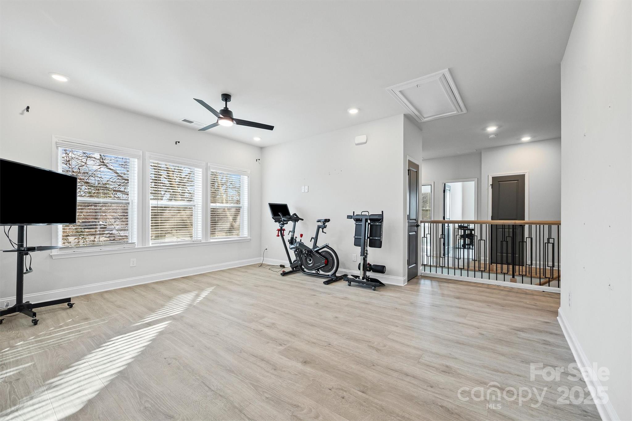 Villa Heights - Residential