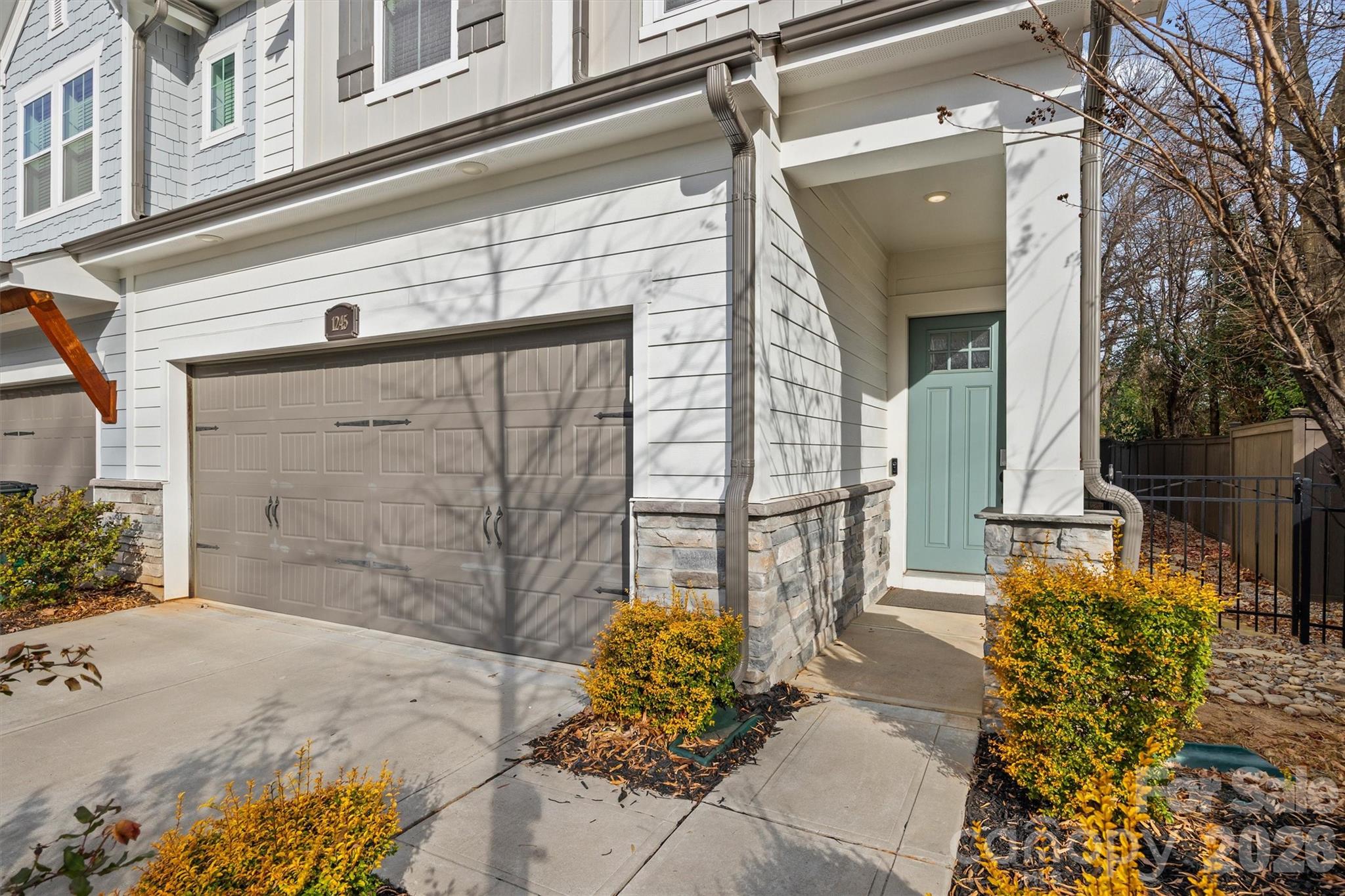 Villa Heights - Residential