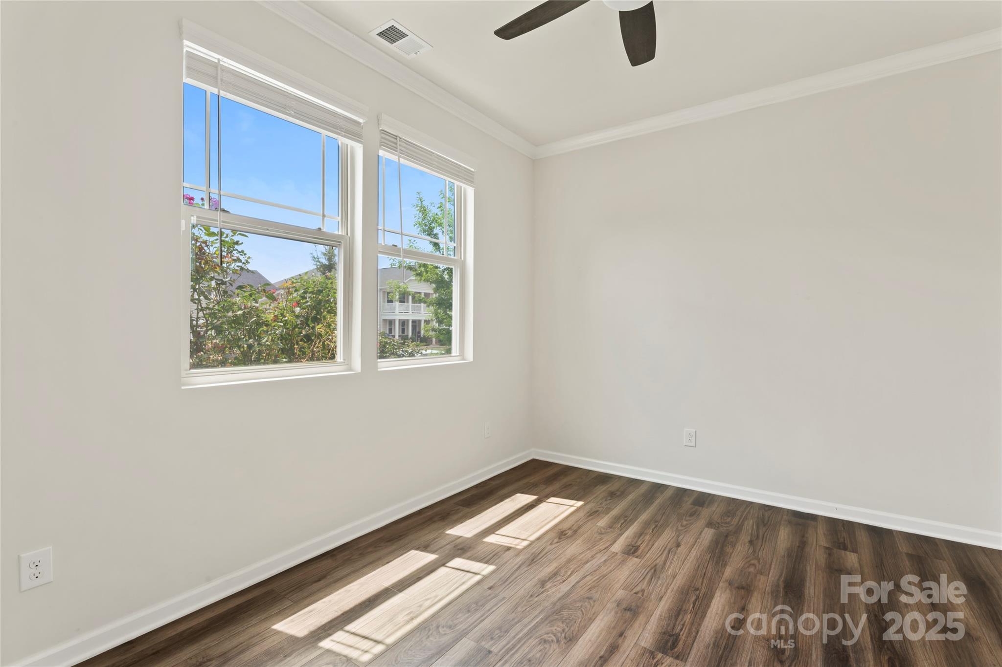 15213 Red Canoe Way