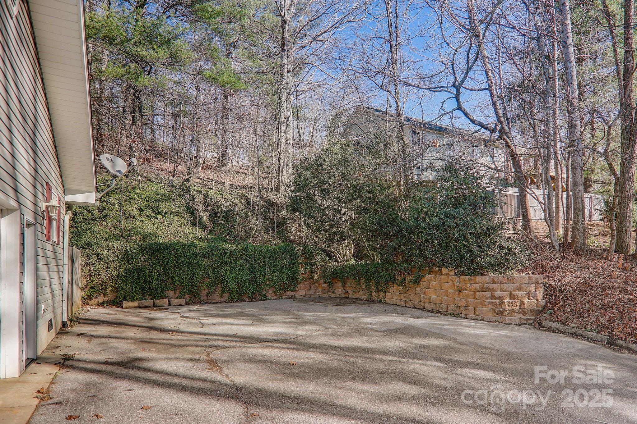 703 Cinnamon Way