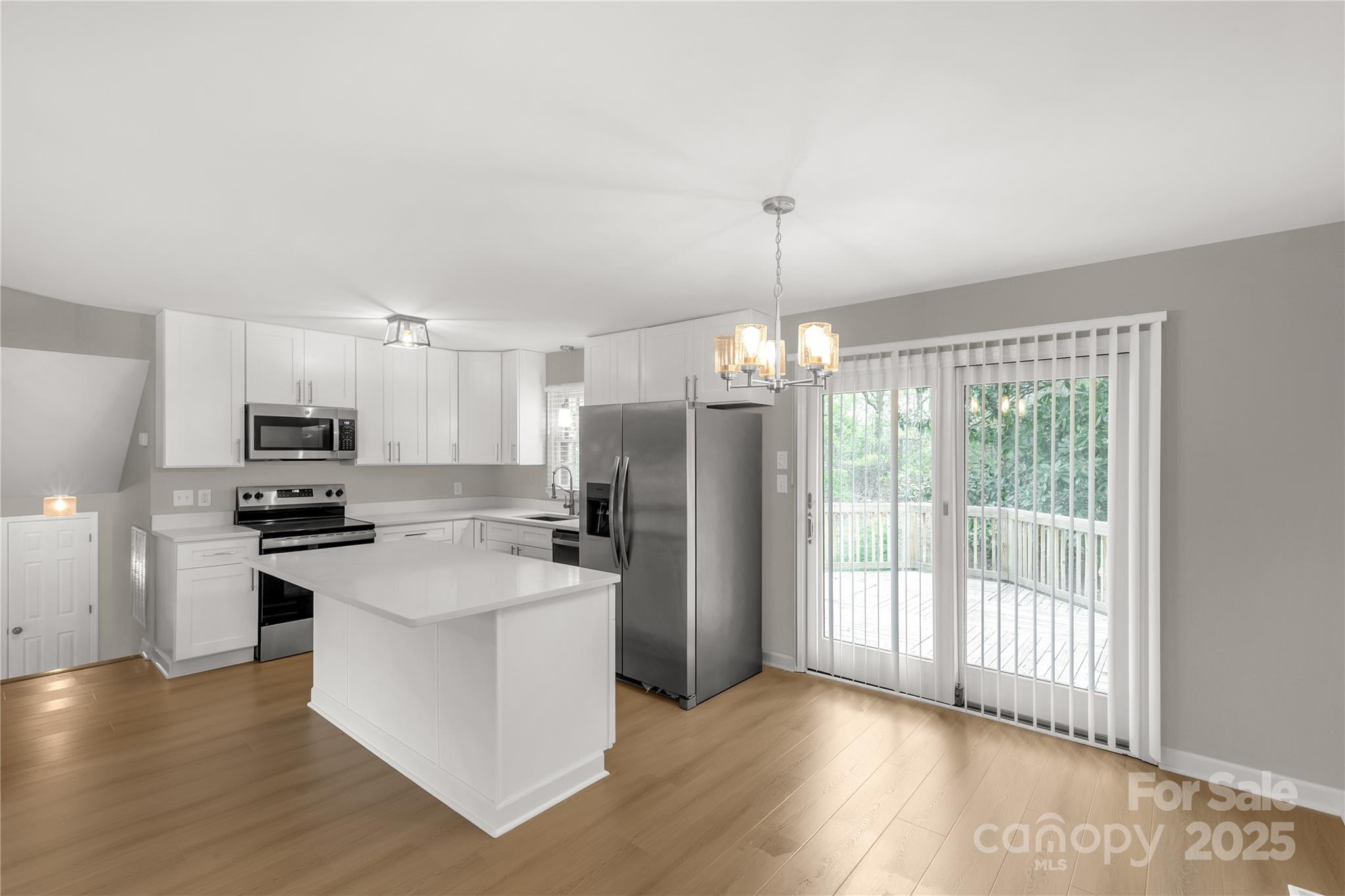 2220 Ross Cauthen Road