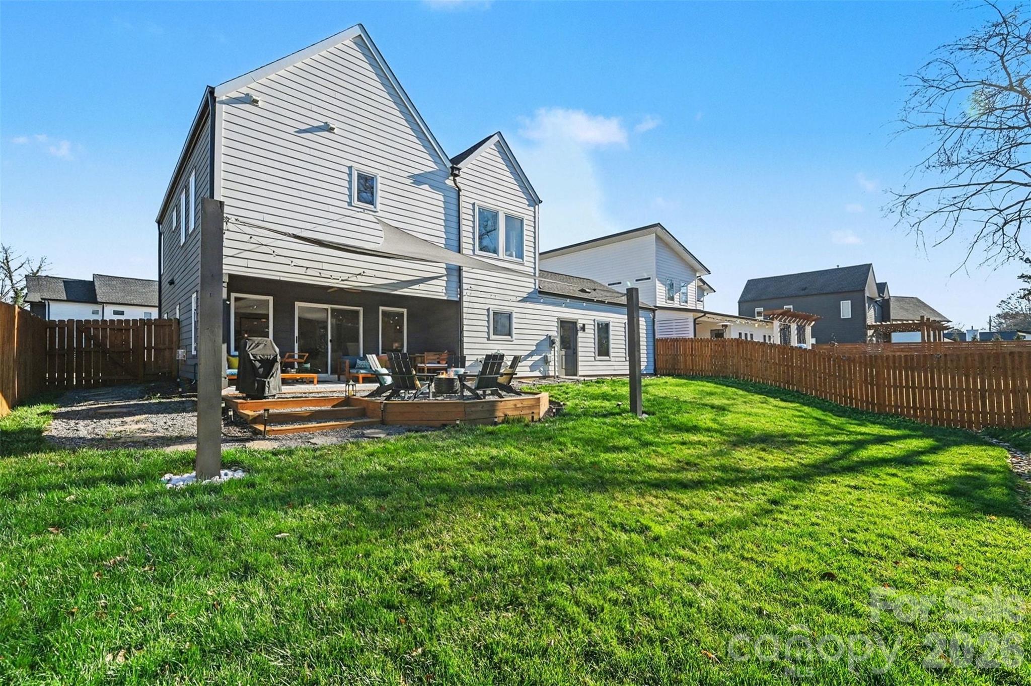 Lake Mist - Residential