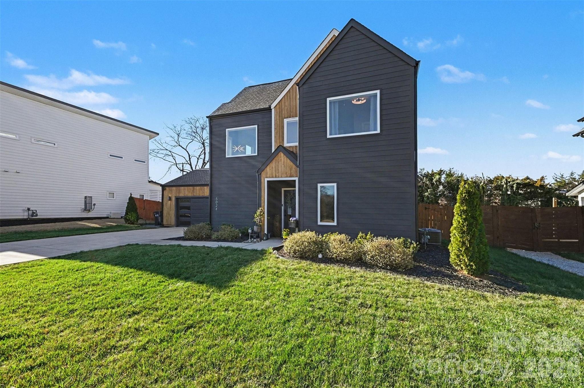 Lake Mist - Residential