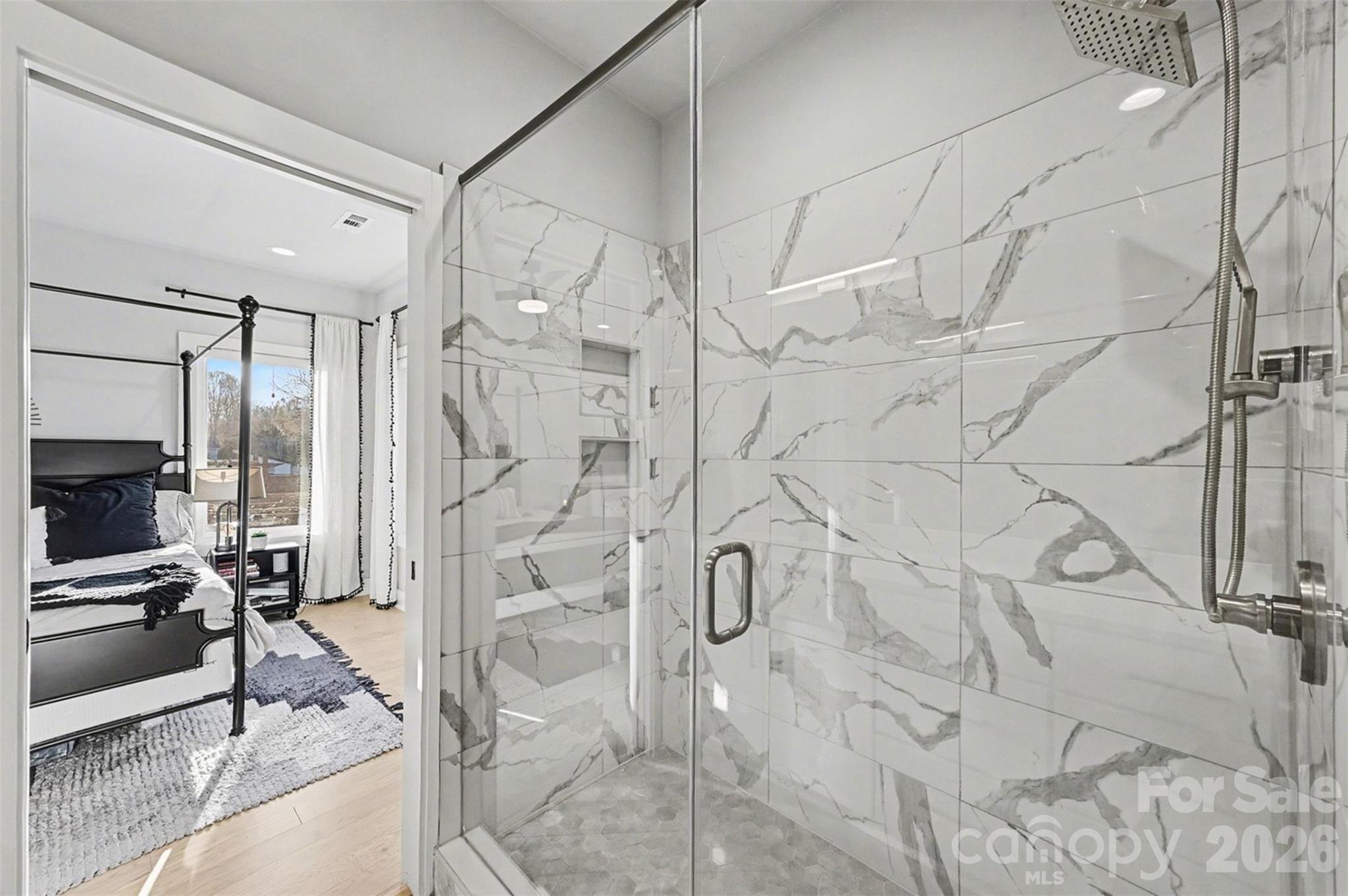 Lake Mist - Residential