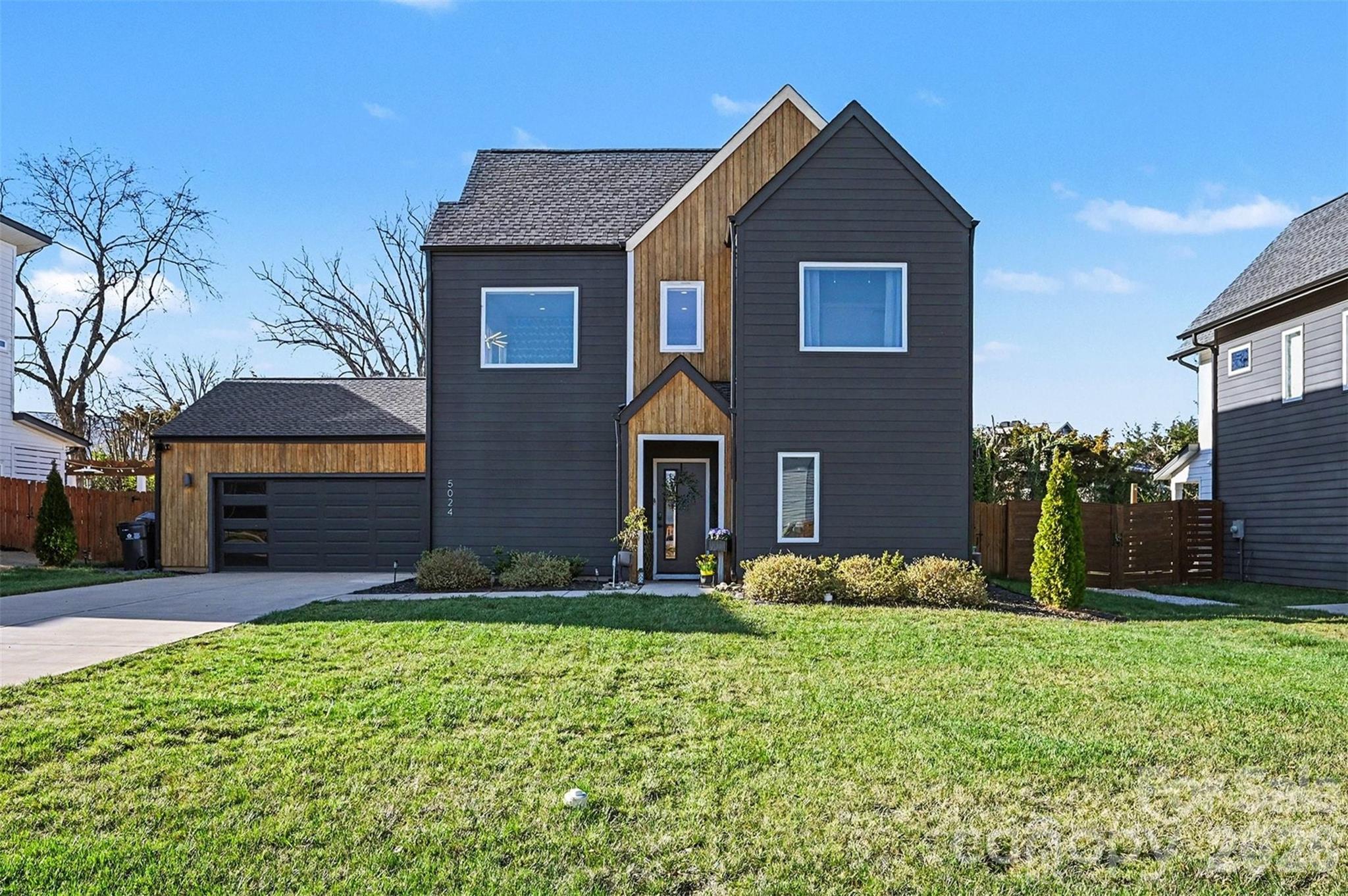 Lake Mist - Residential