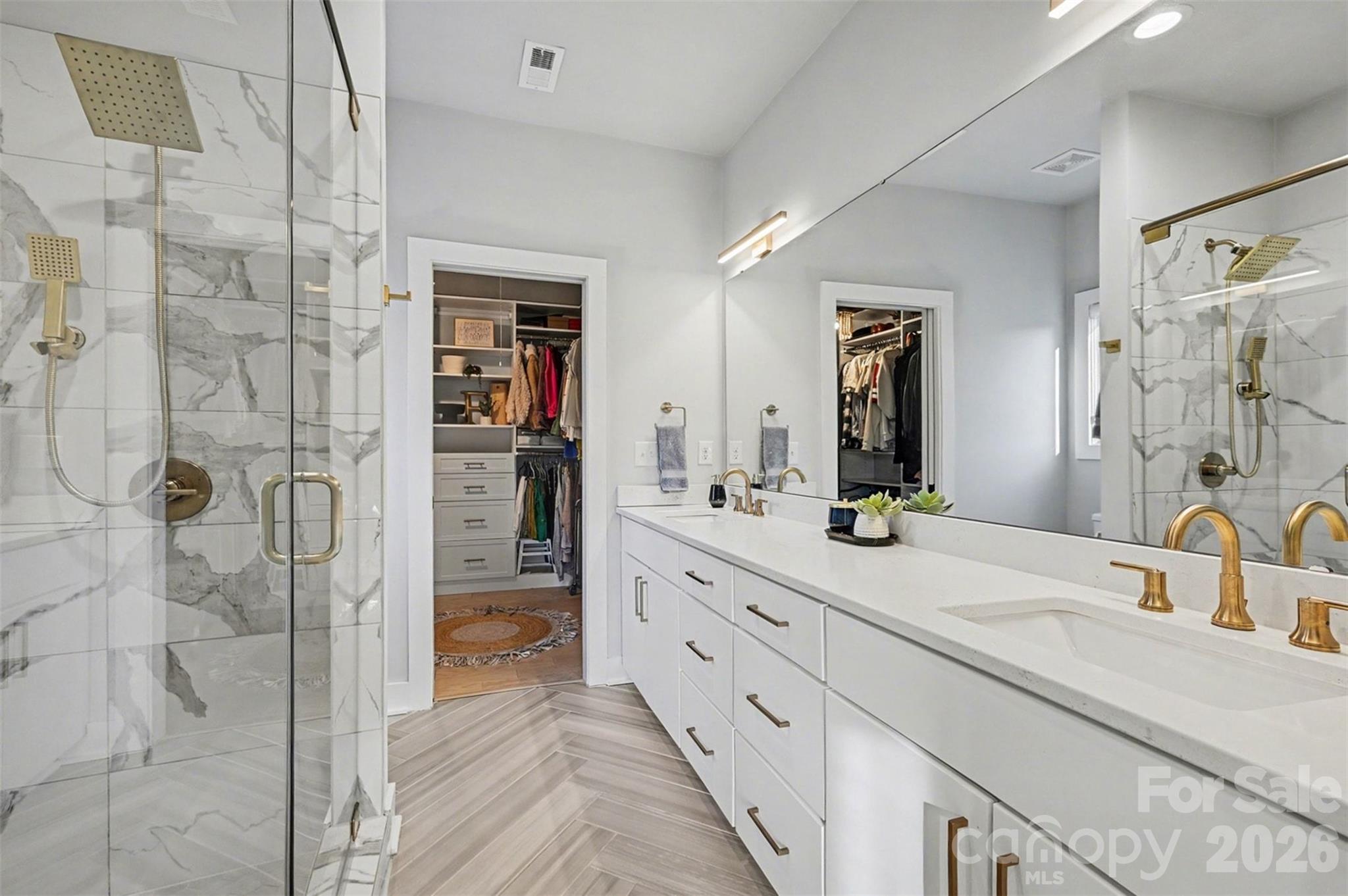 Lake Mist - Residential