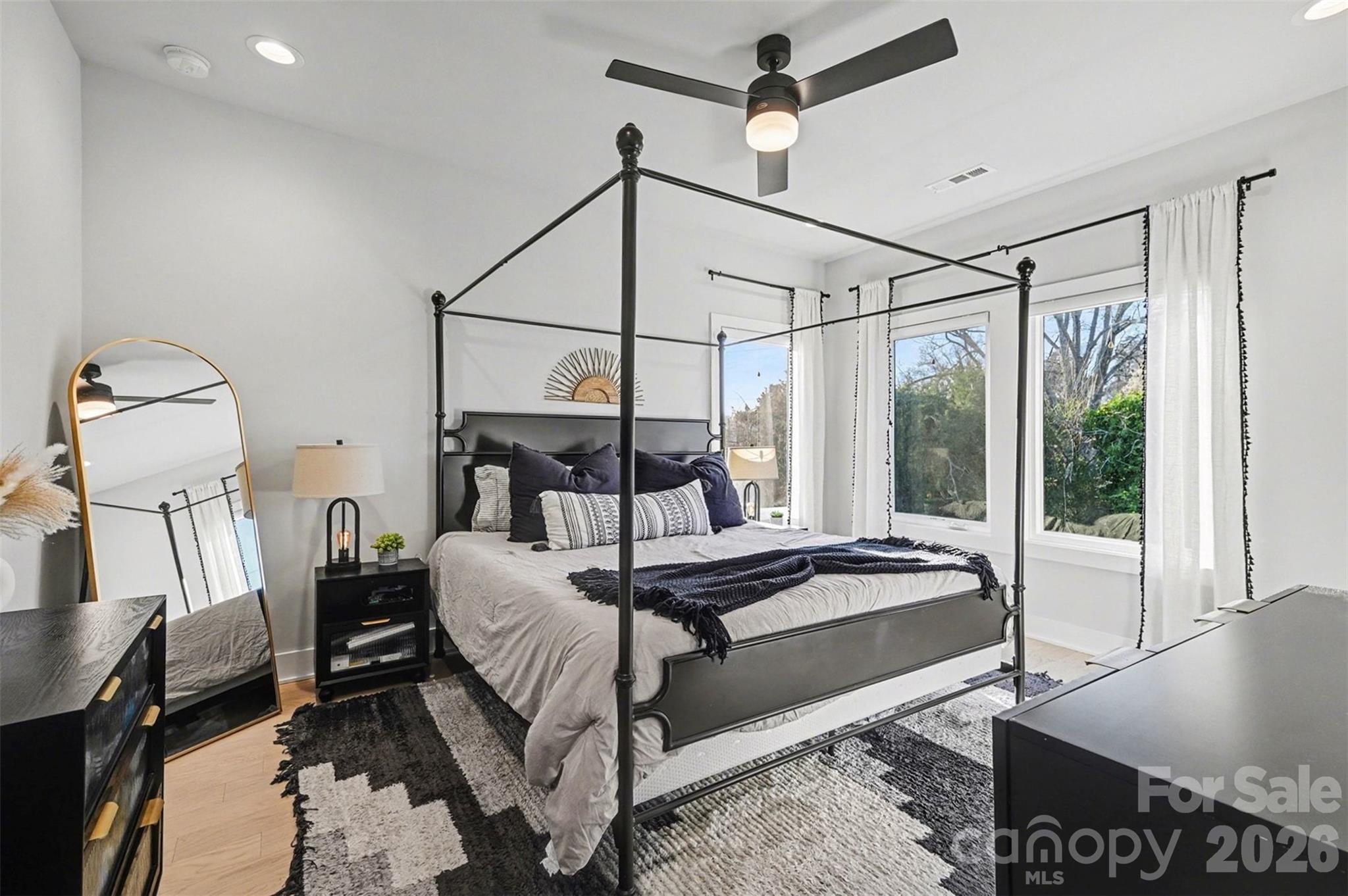 Lake Mist - Residential