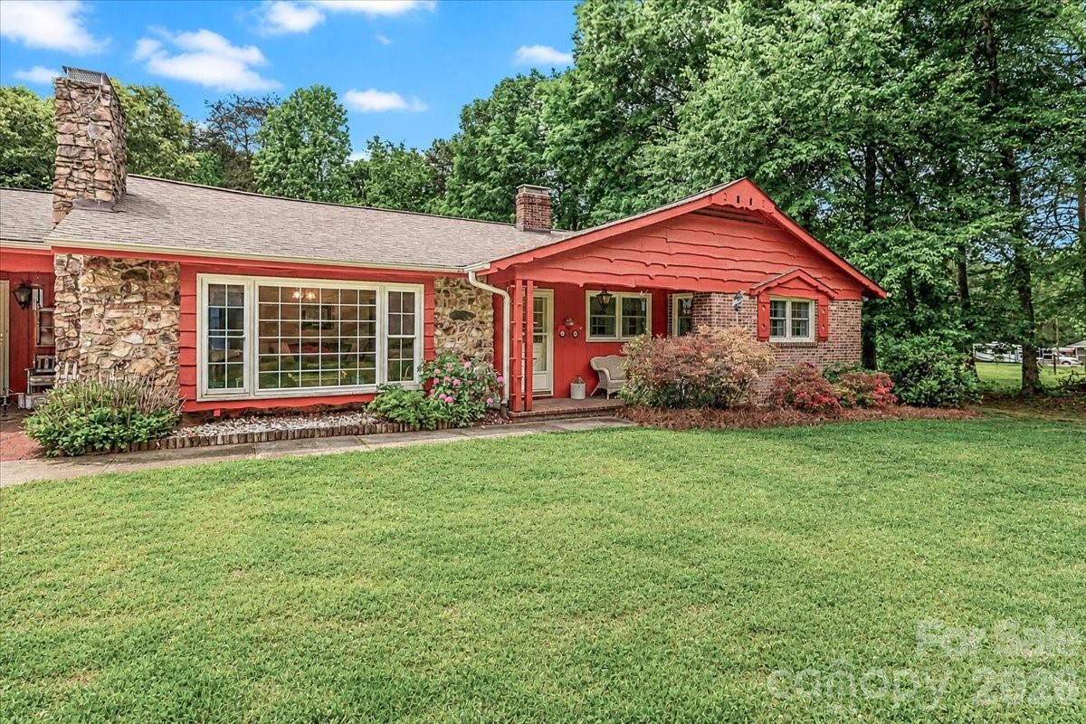111 Wildflower Lane