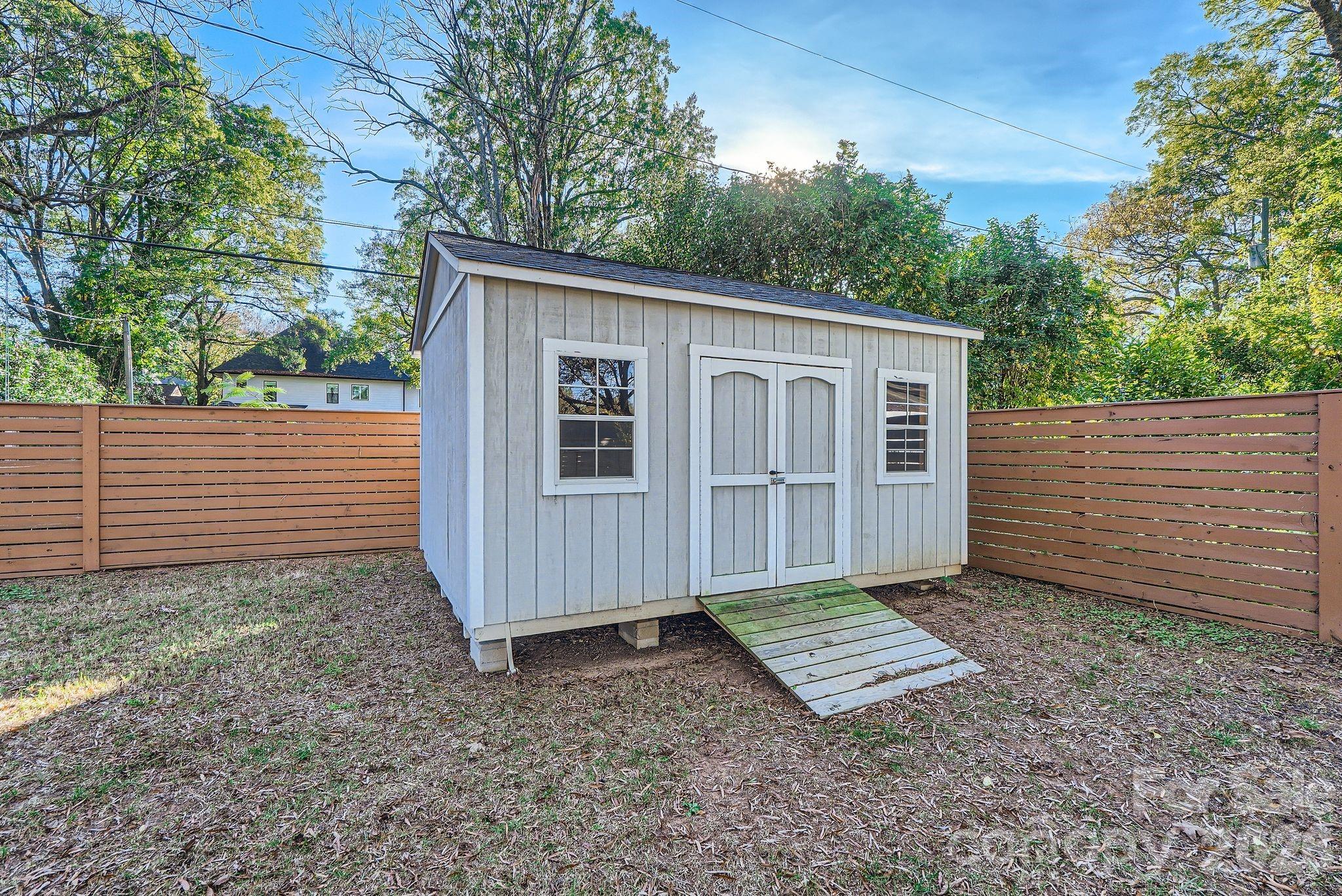 Villa Heights - Residential