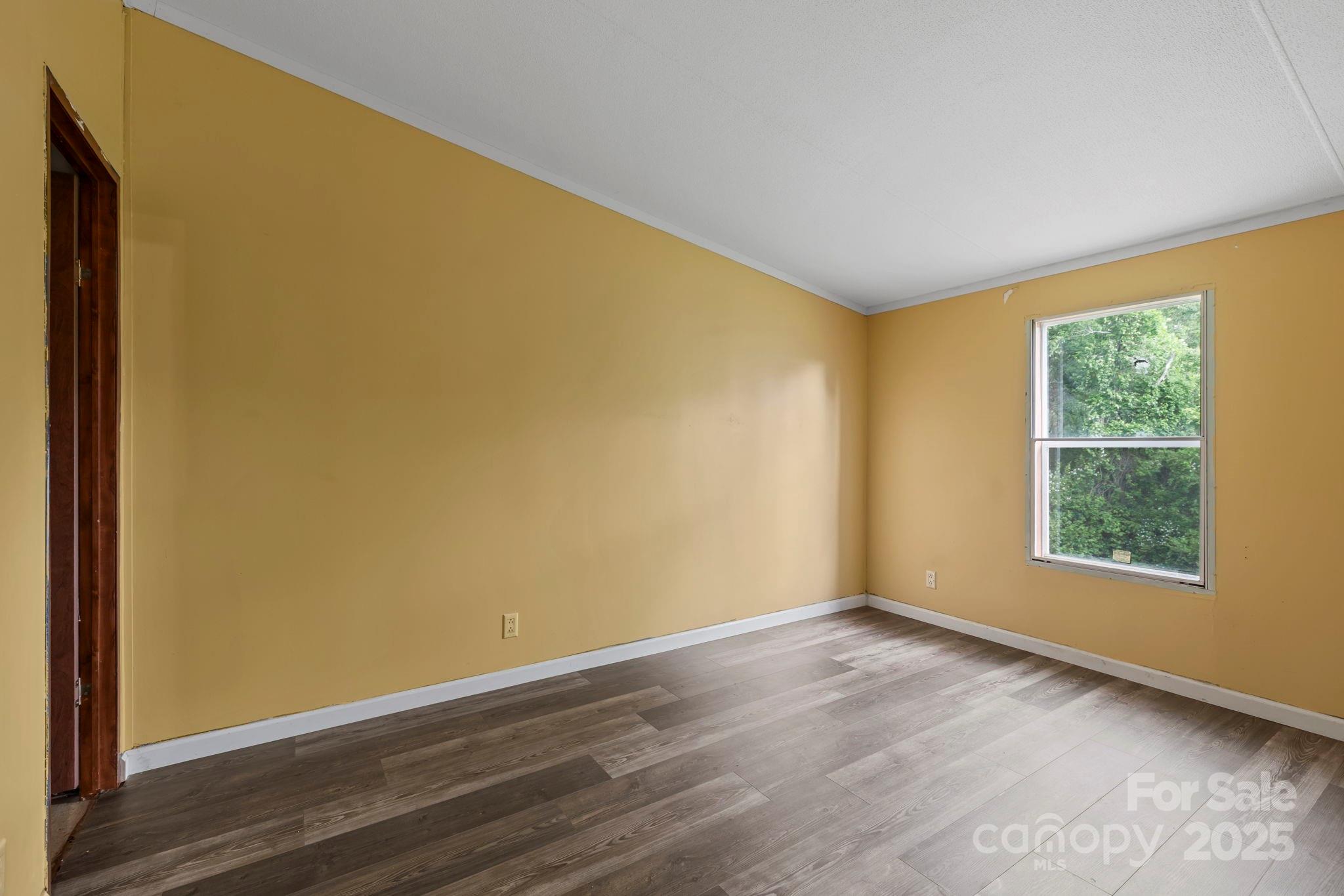 Whispering Winds - Residential