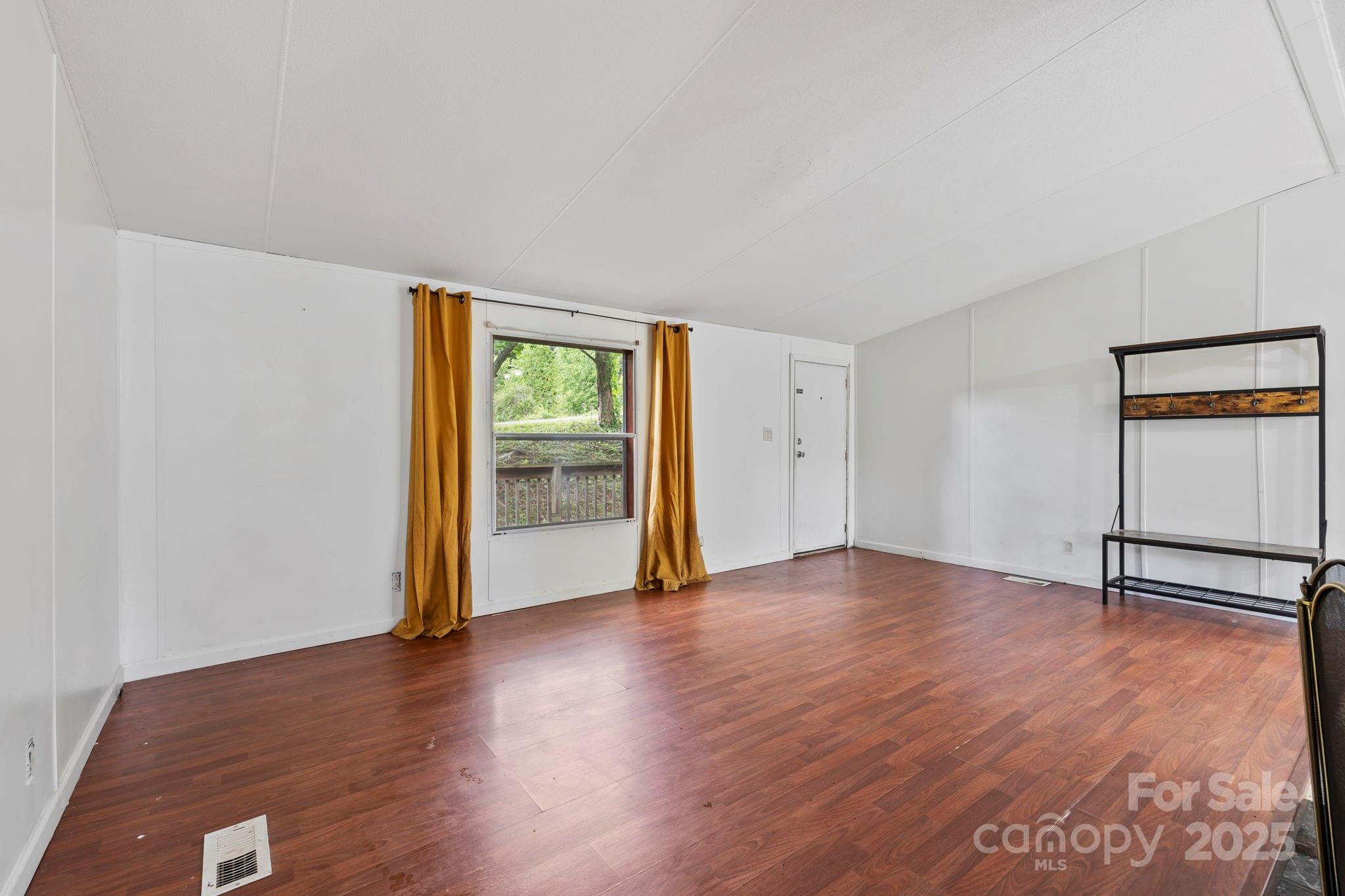 Whispering Winds - Residential