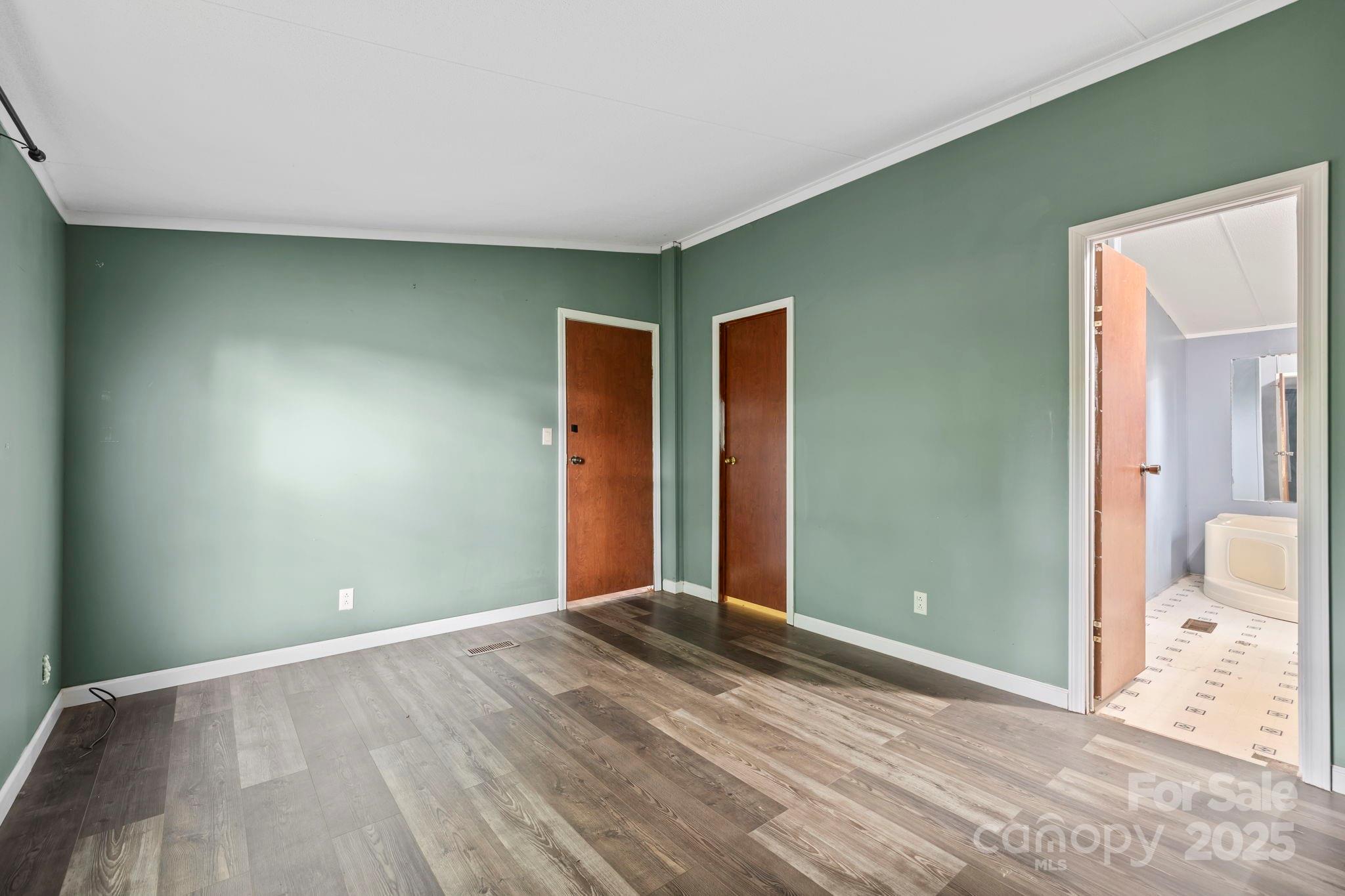 Whispering Winds - Residential