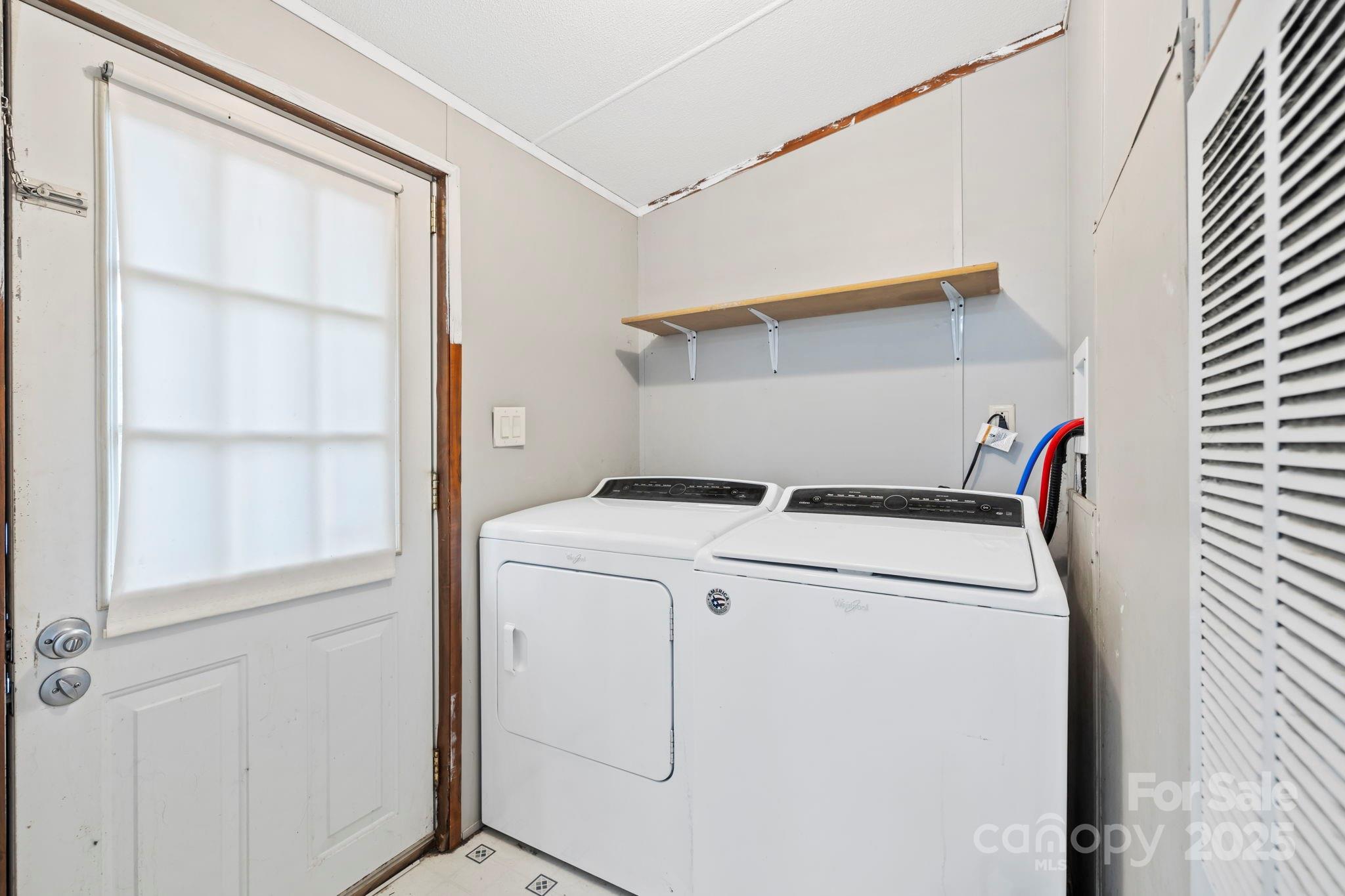 Whispering Winds - Residential