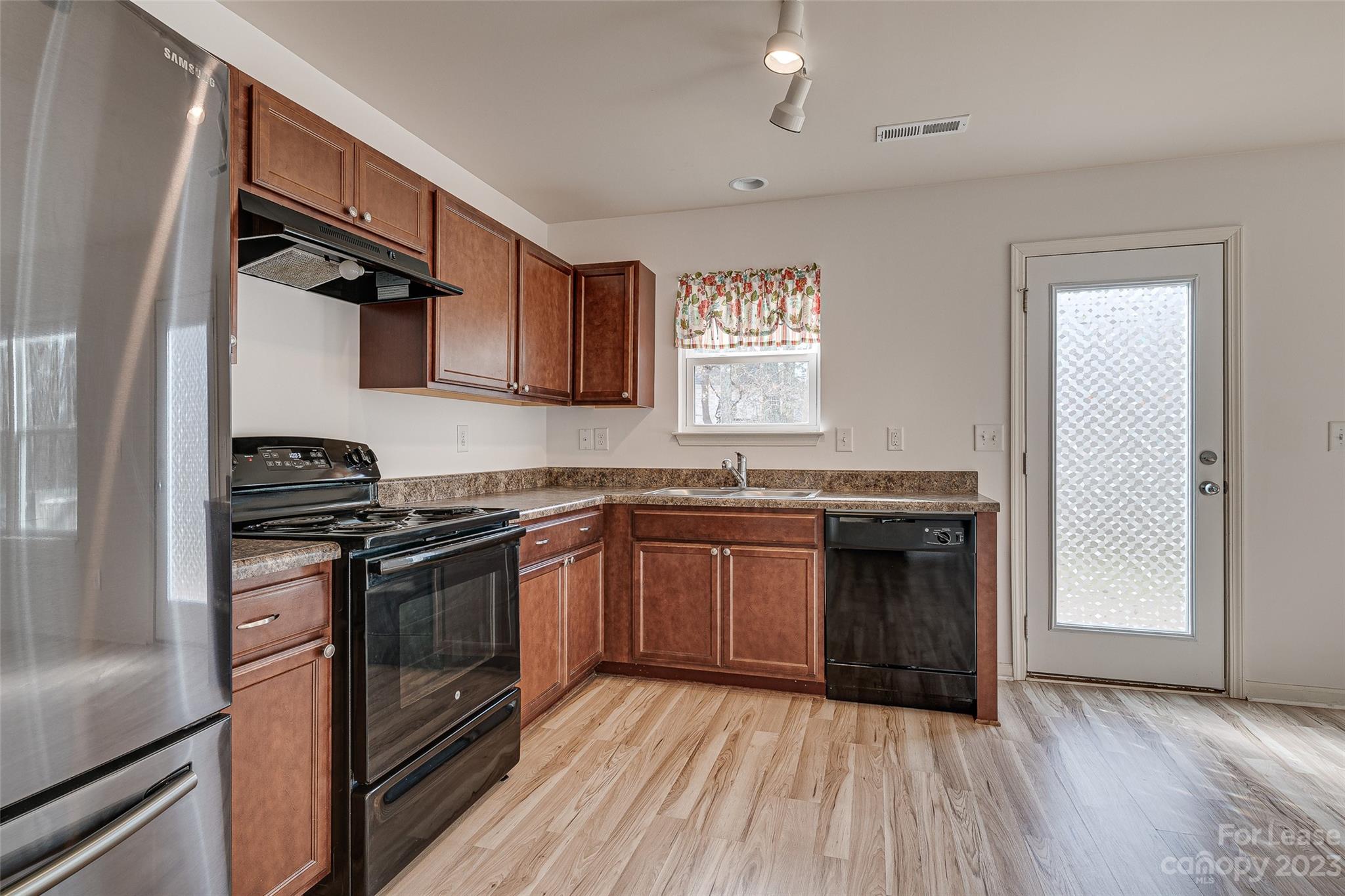 Pennacook - Residential Lease