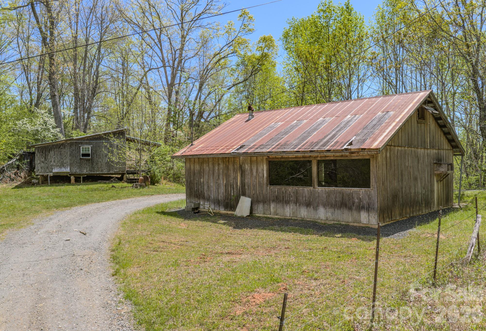 143 Gouge Cemetery Road