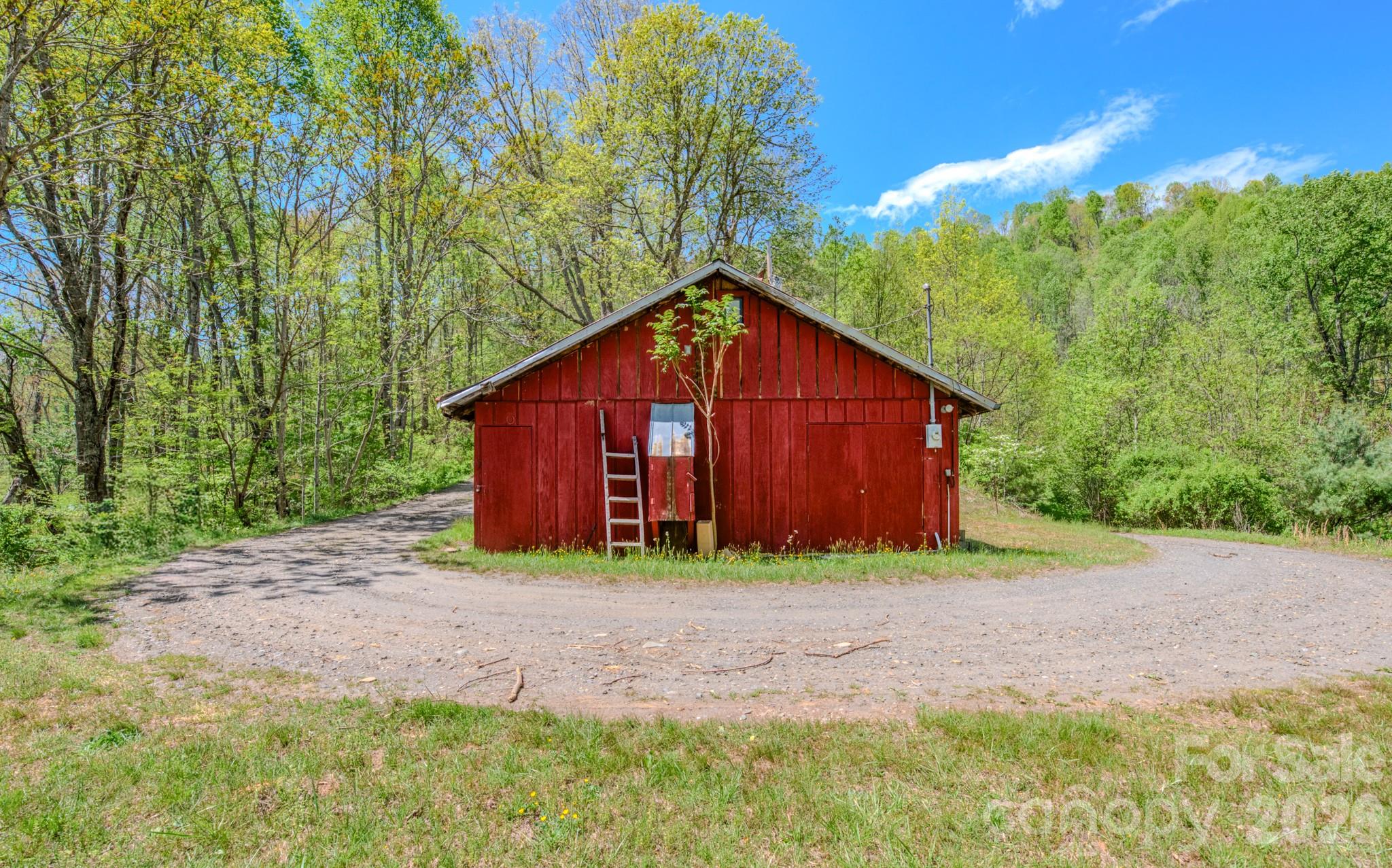 143 Gouge Cemetery Road