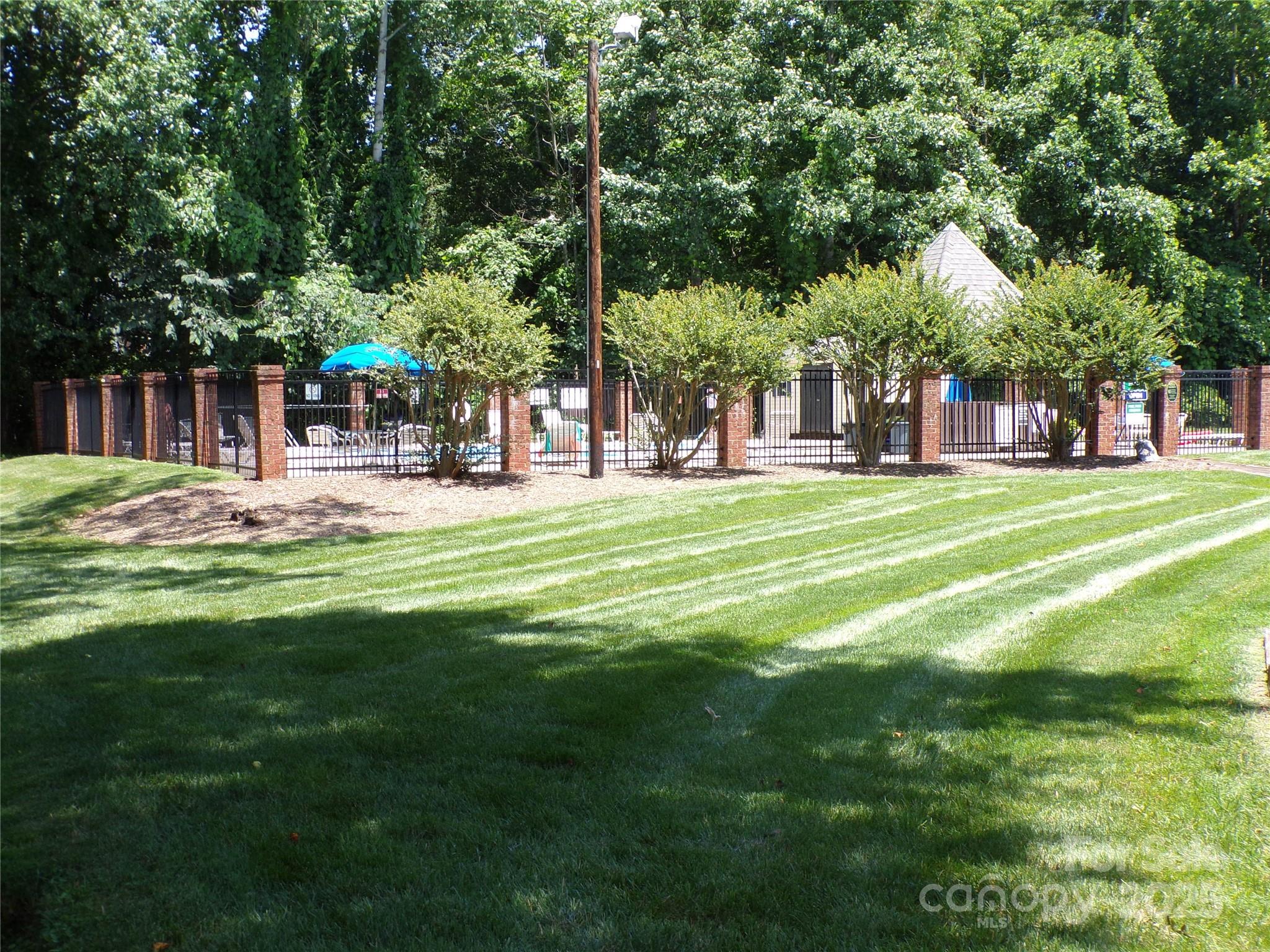 Colony Square - Residential