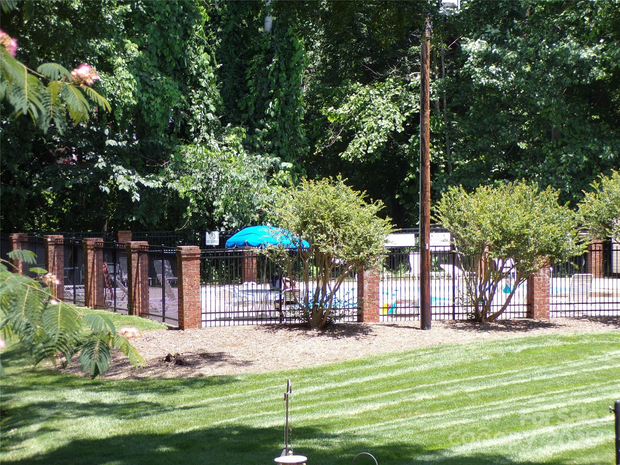 Colony Square - Residential