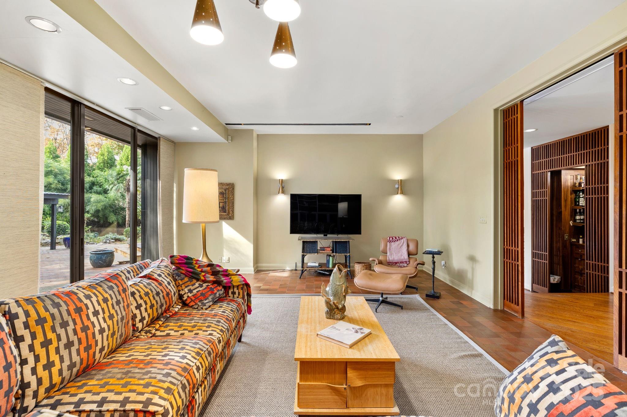 Reynolds Woods - Residential