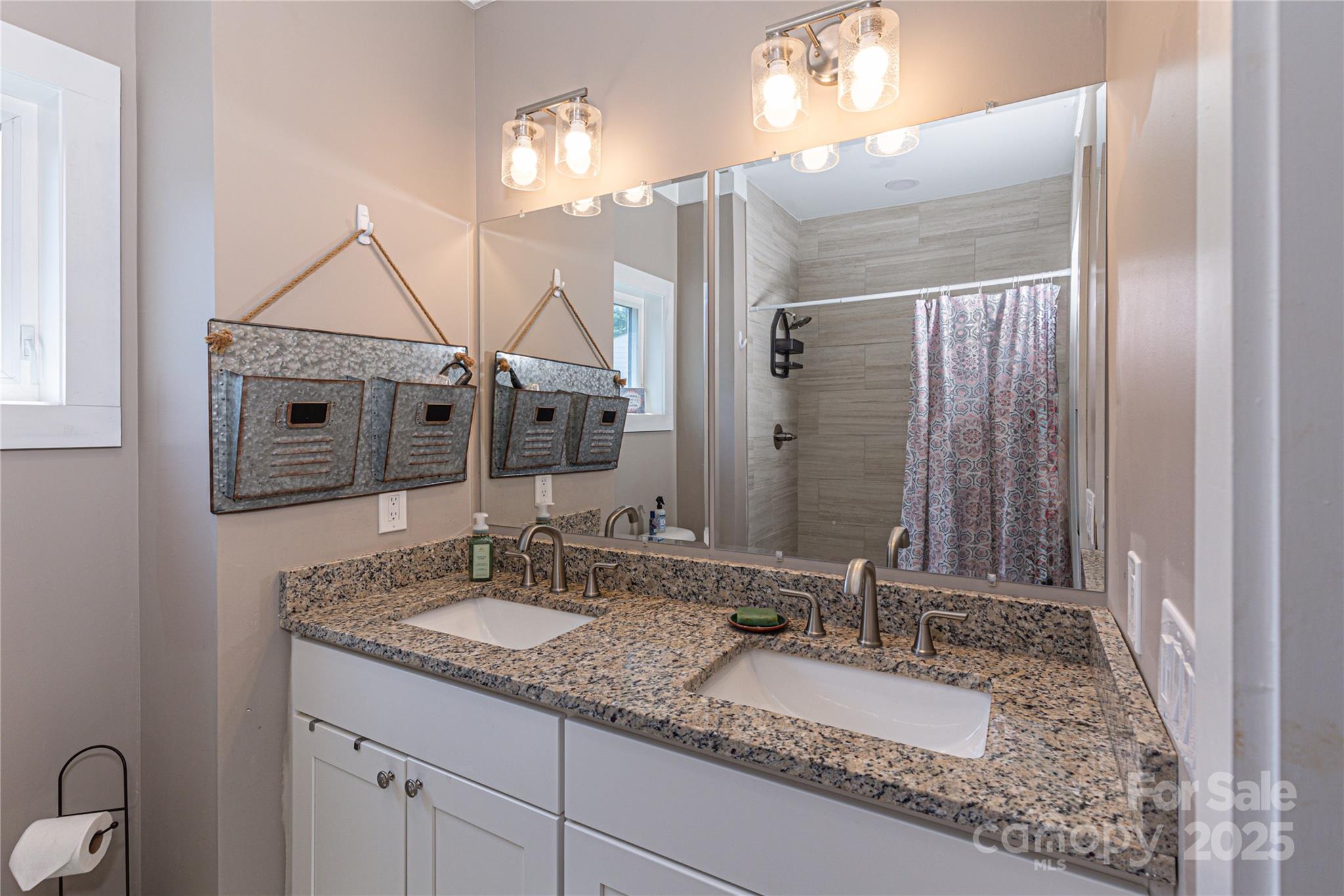 Arlington Oaks - Residential