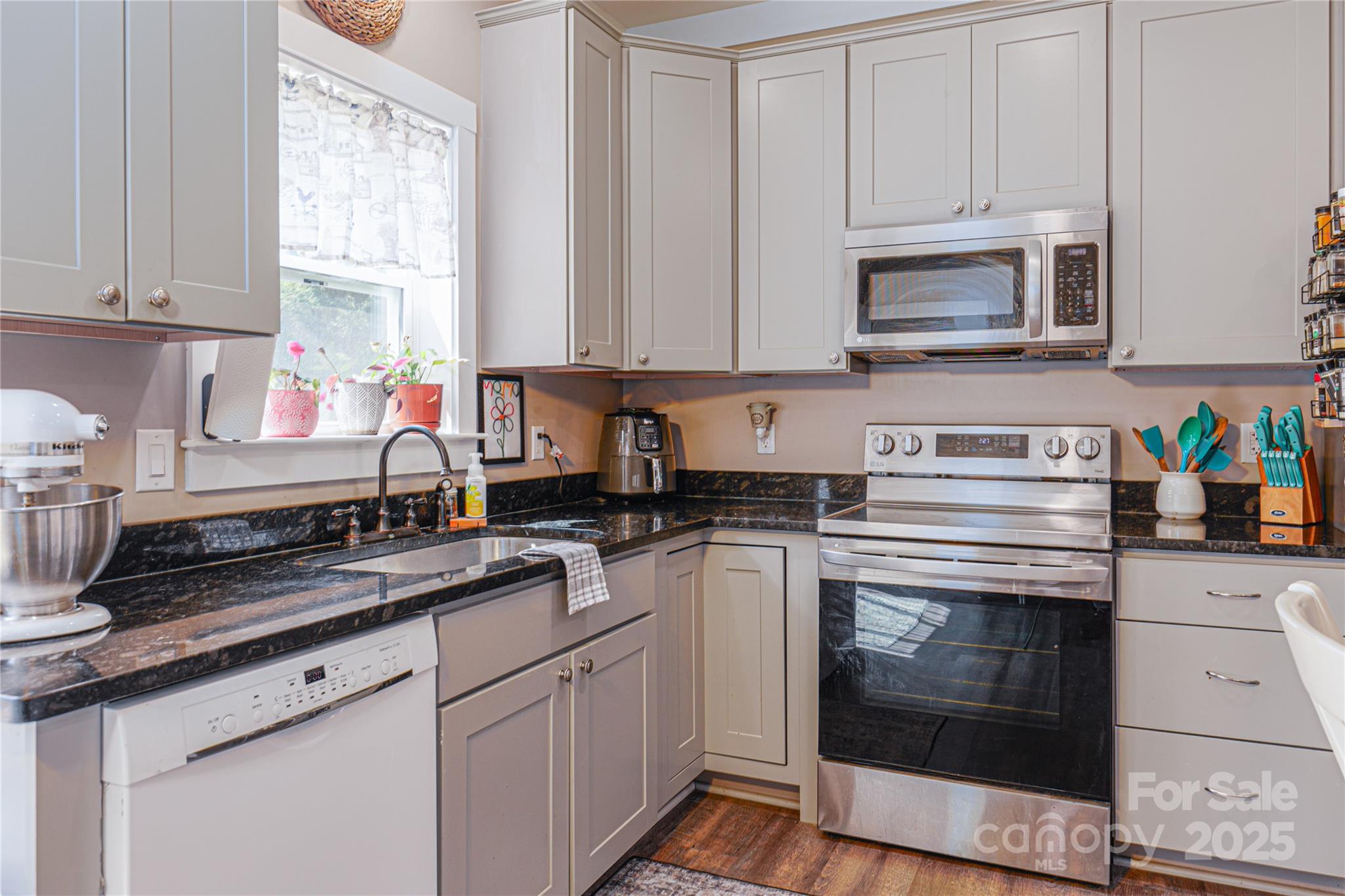 Arlington Oaks - Residential