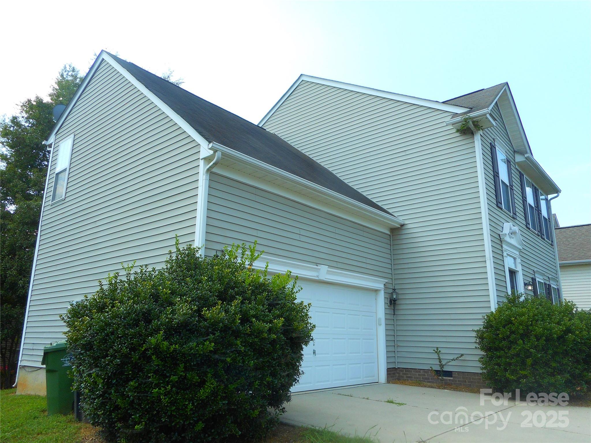 Autumn Cove At Lake Wylie - Residential Lease