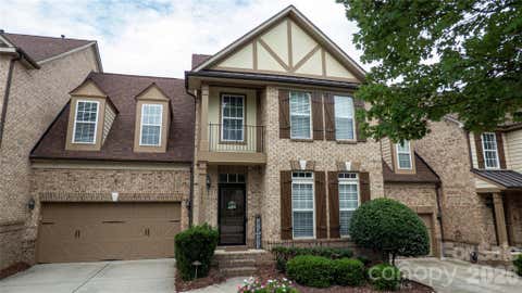 Photo of 2262 NW Donnington Lane NW, Concord, NC 28027 (MLS # 4414174)