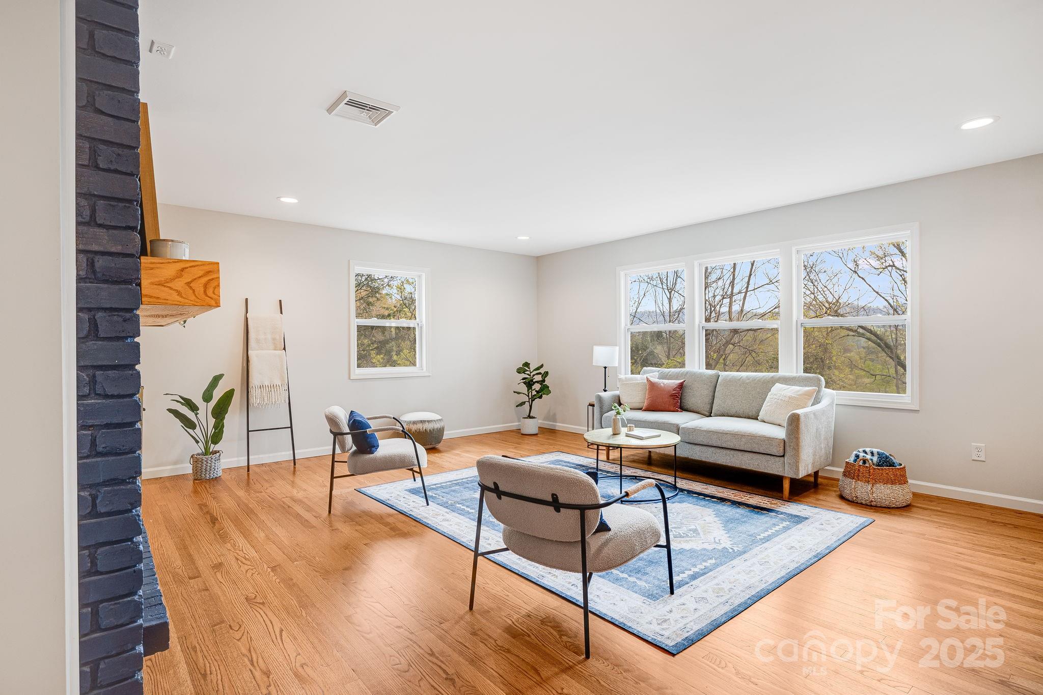 16 Graystone Road