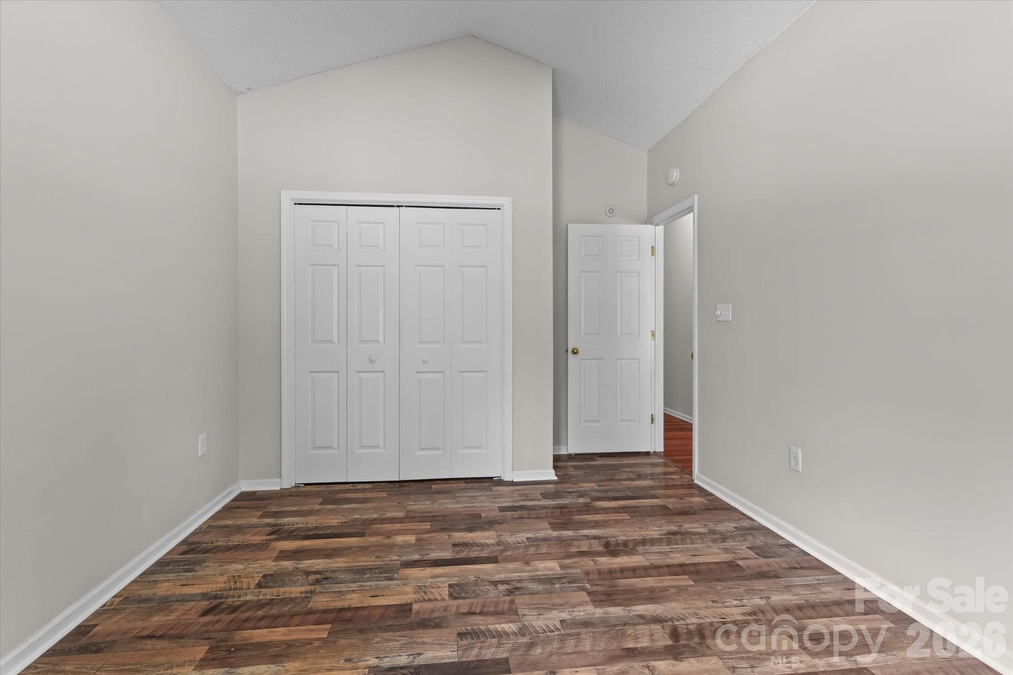 Harris Pointe At Mallard Ridge - Residential
