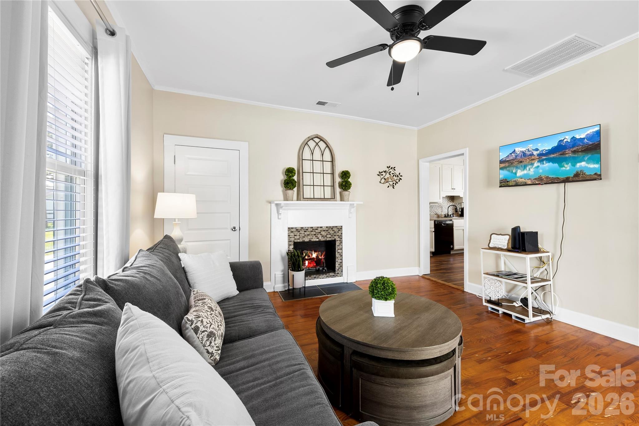 1525 Perfection Avenue