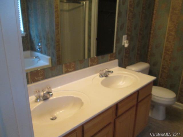 Avery Glen - Residential Lease