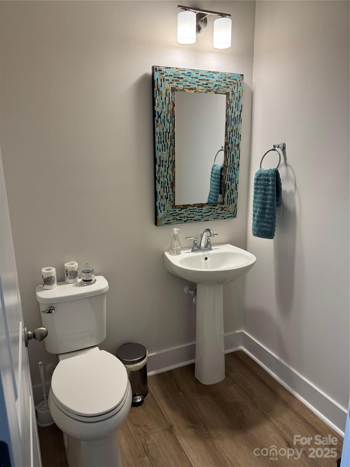 1527 Cedar Tree Drive