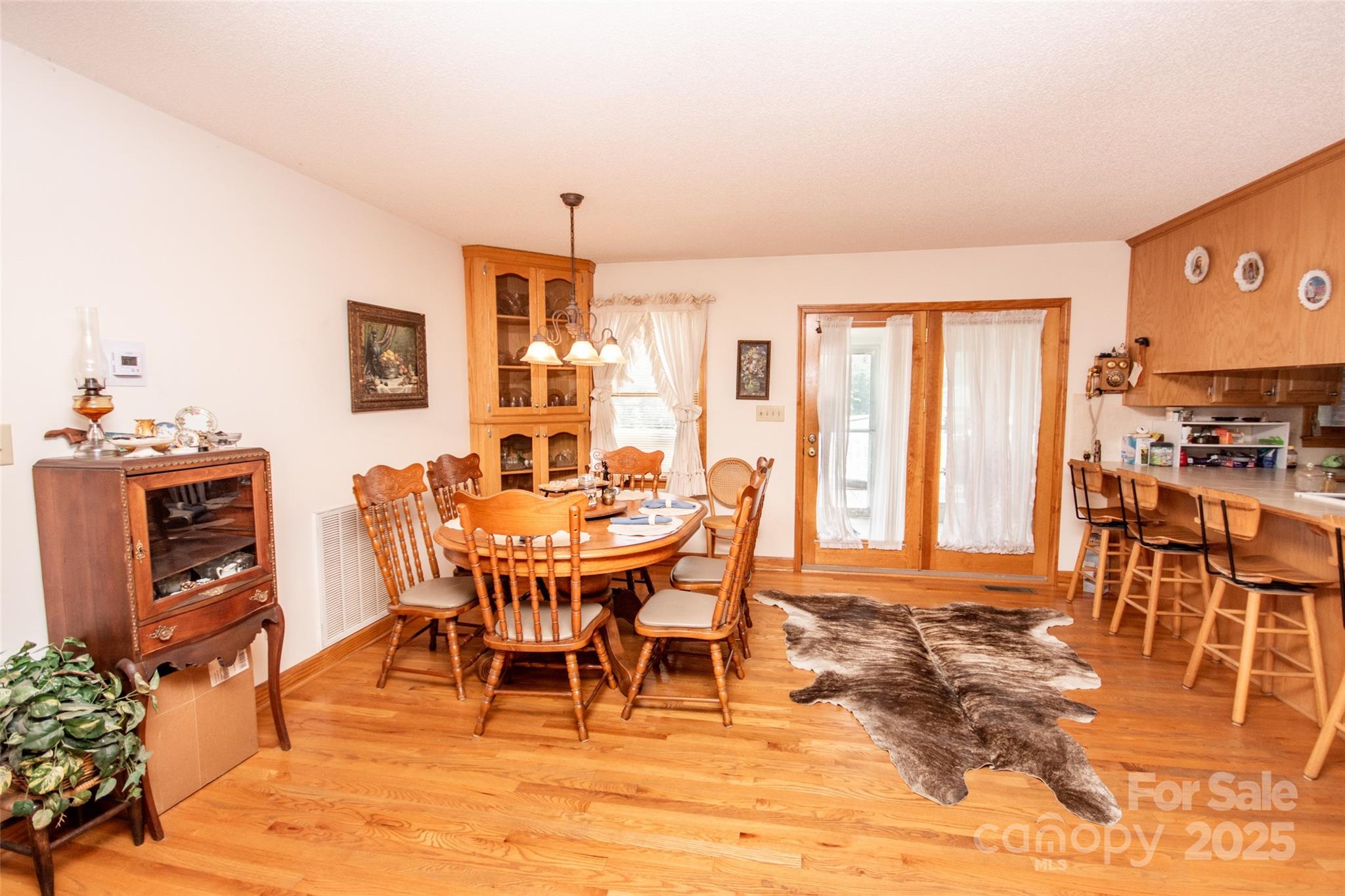 307 Lone Pine Road